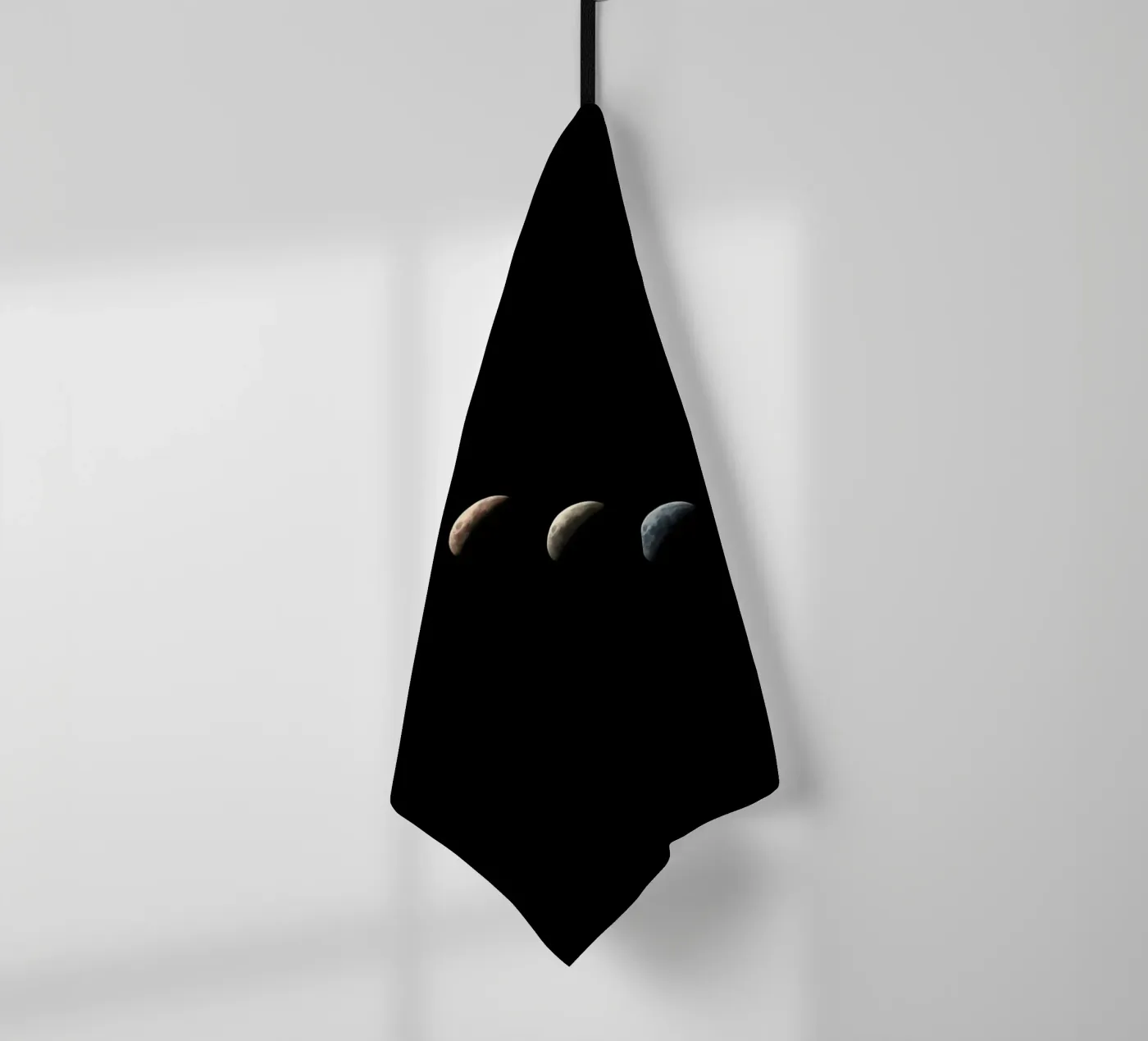 moon lunar-eclipse Geschirrtuch von Earthly Visions