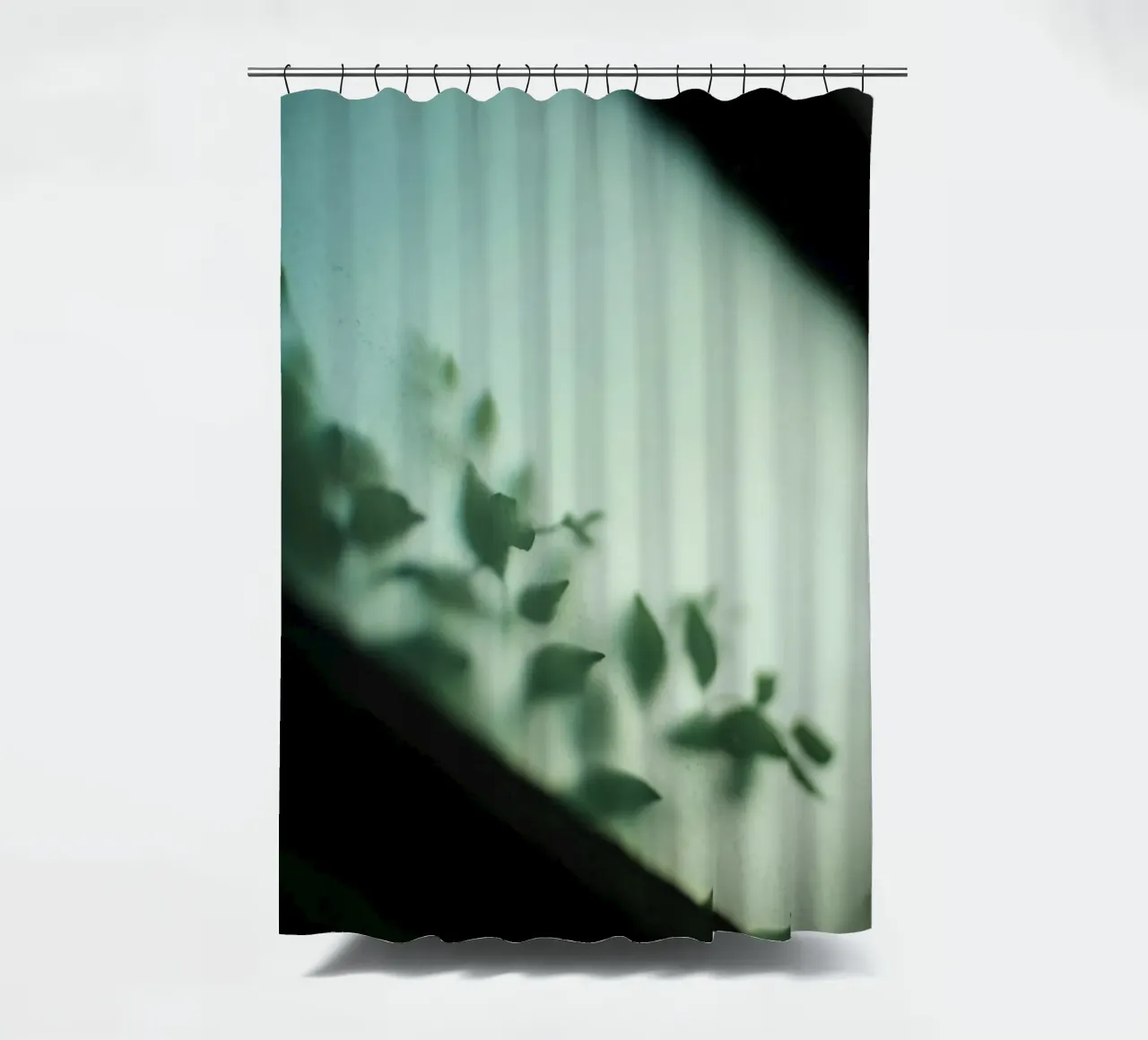 piante nebbiose tenda da doccia da Earthly Visions