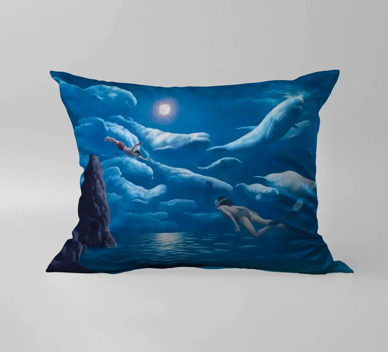 Rob Gonsalves Nuoto dei delfini cuscino da Trudeau Art Galley