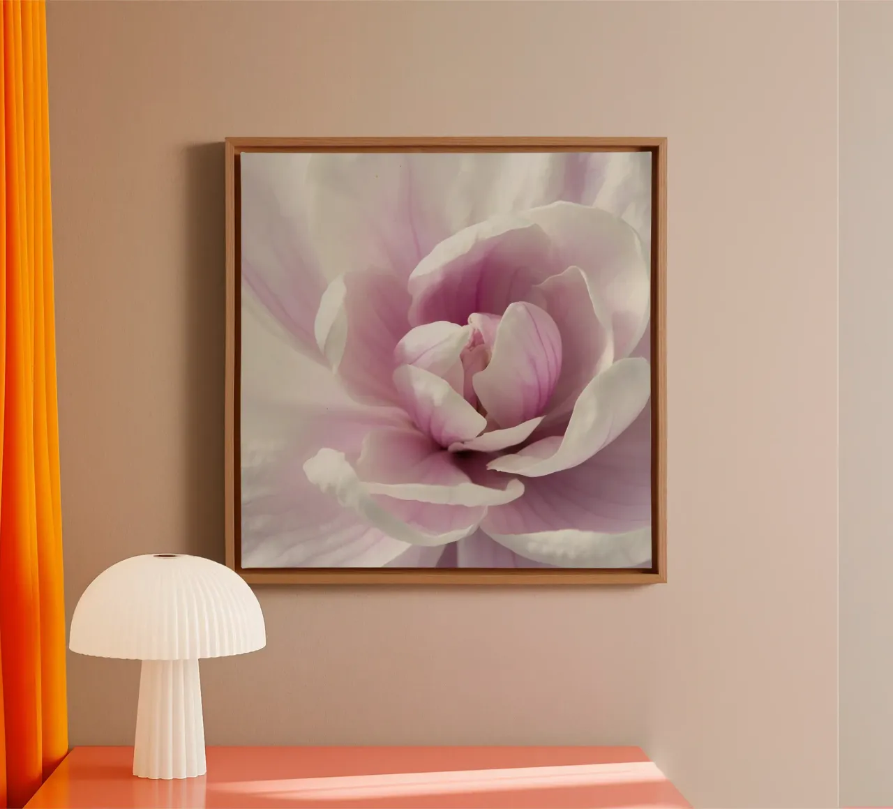Fluisterweide canvas met Baklijst van Bold Blooms