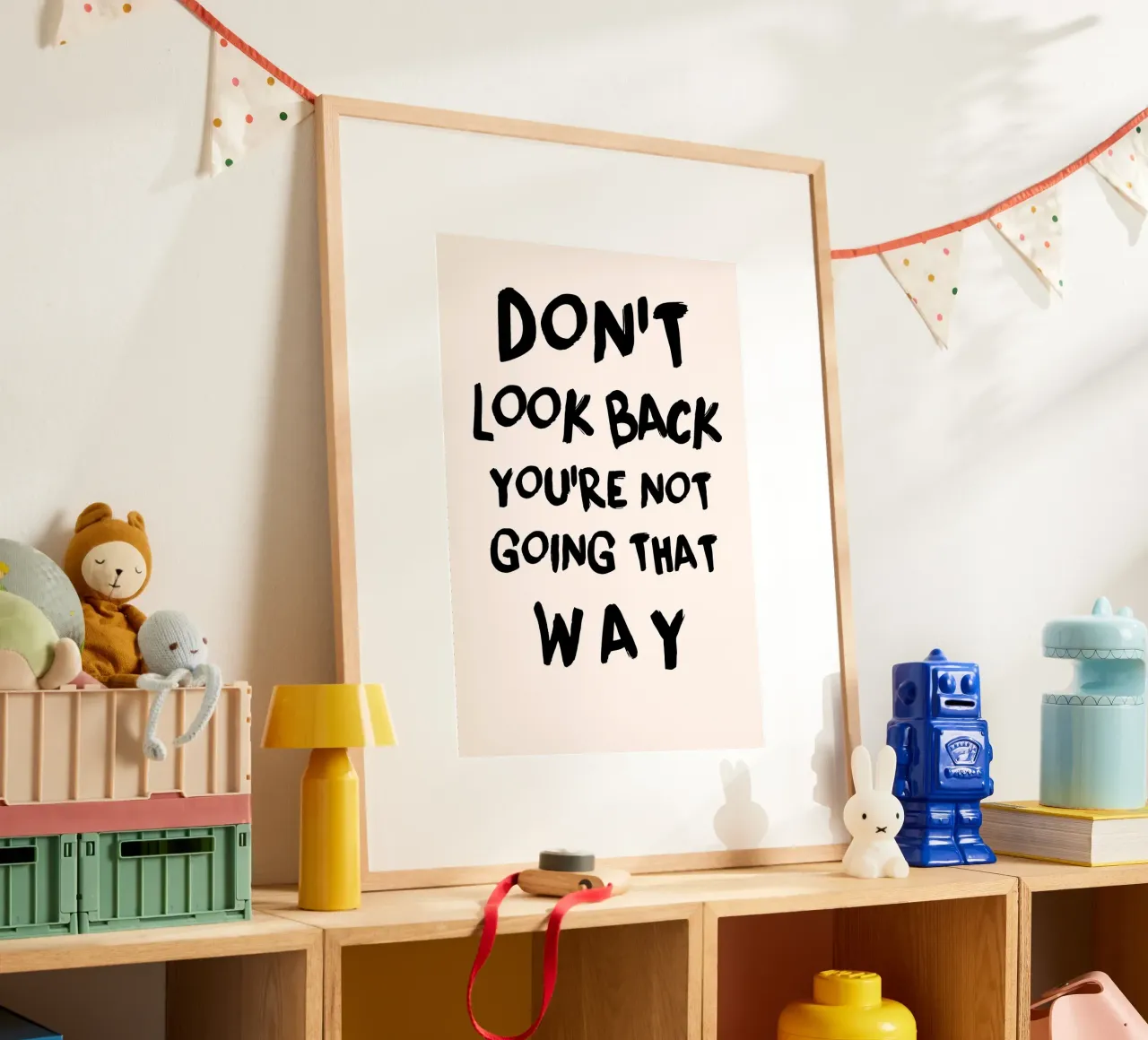 Don't Look Back - Empowering Typography Print hahnemühle by NorwesClub