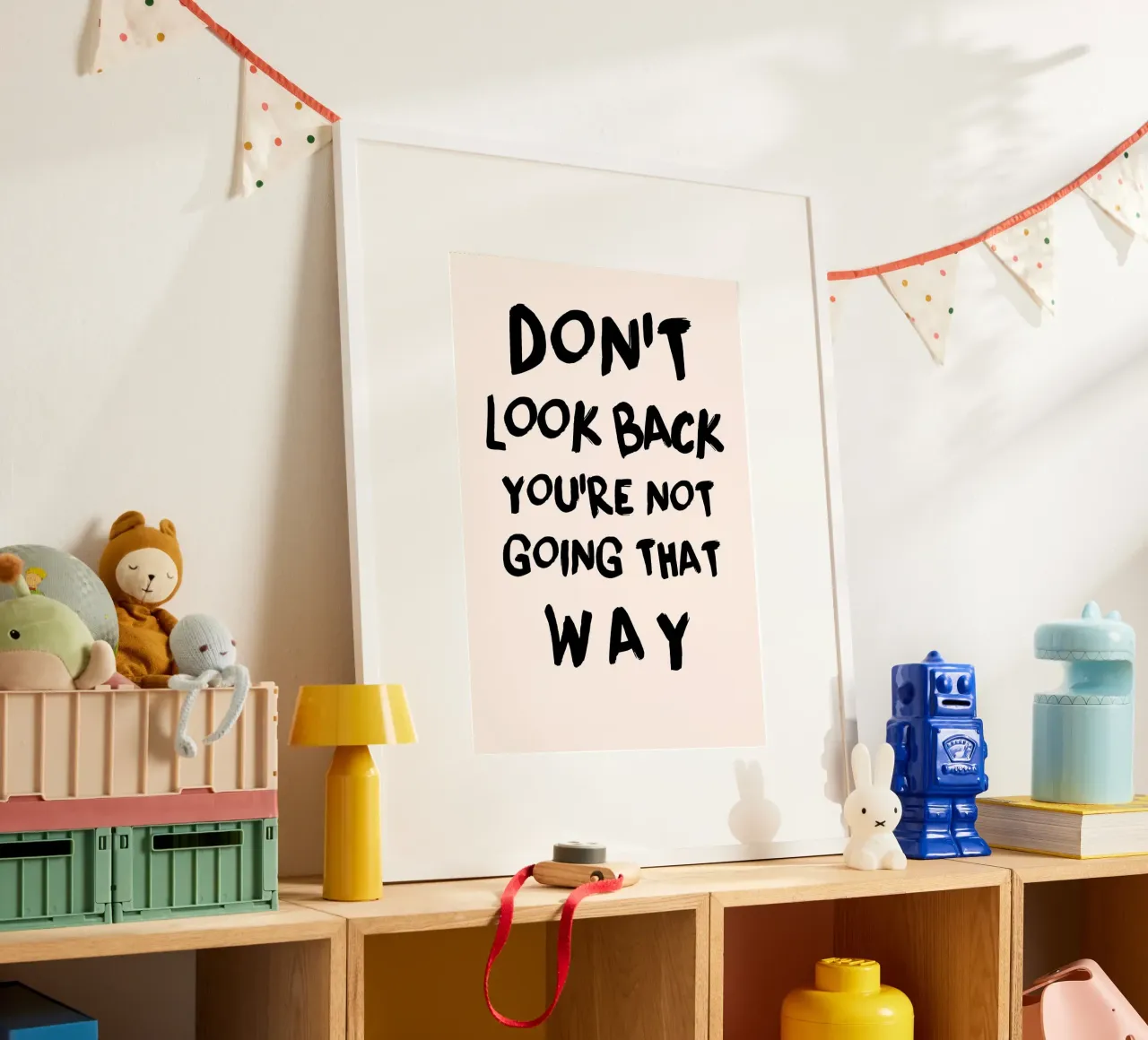 Don't Look Back - Empowering Typography Print hahnemühle by NorwesClub