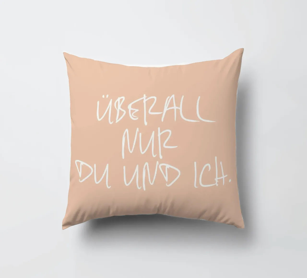 Überall nur du und ich. decorative cushion by FRICKE DESIGN