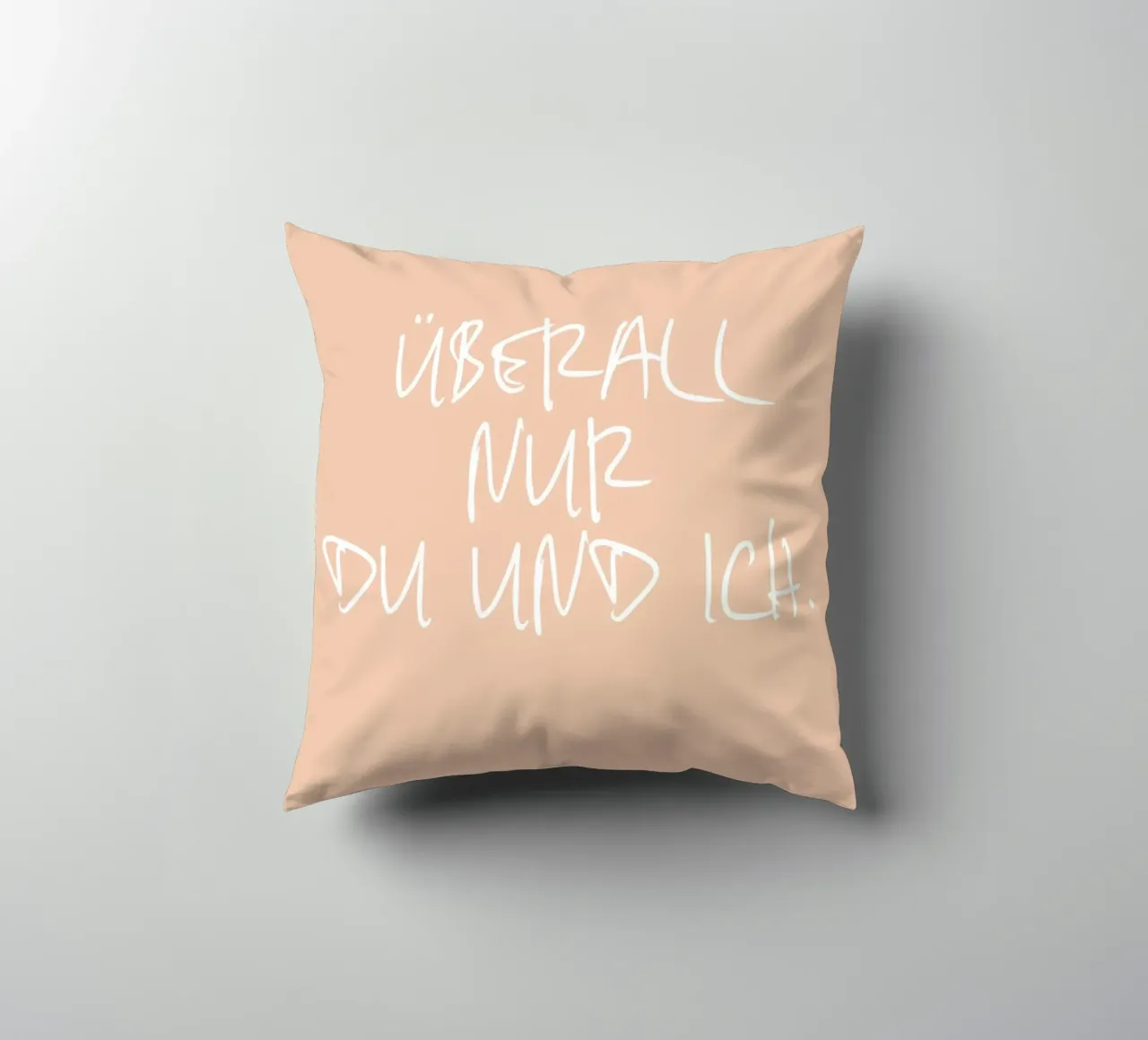 Überall nur du und ich. decorative cushion by FRICKE DESIGN