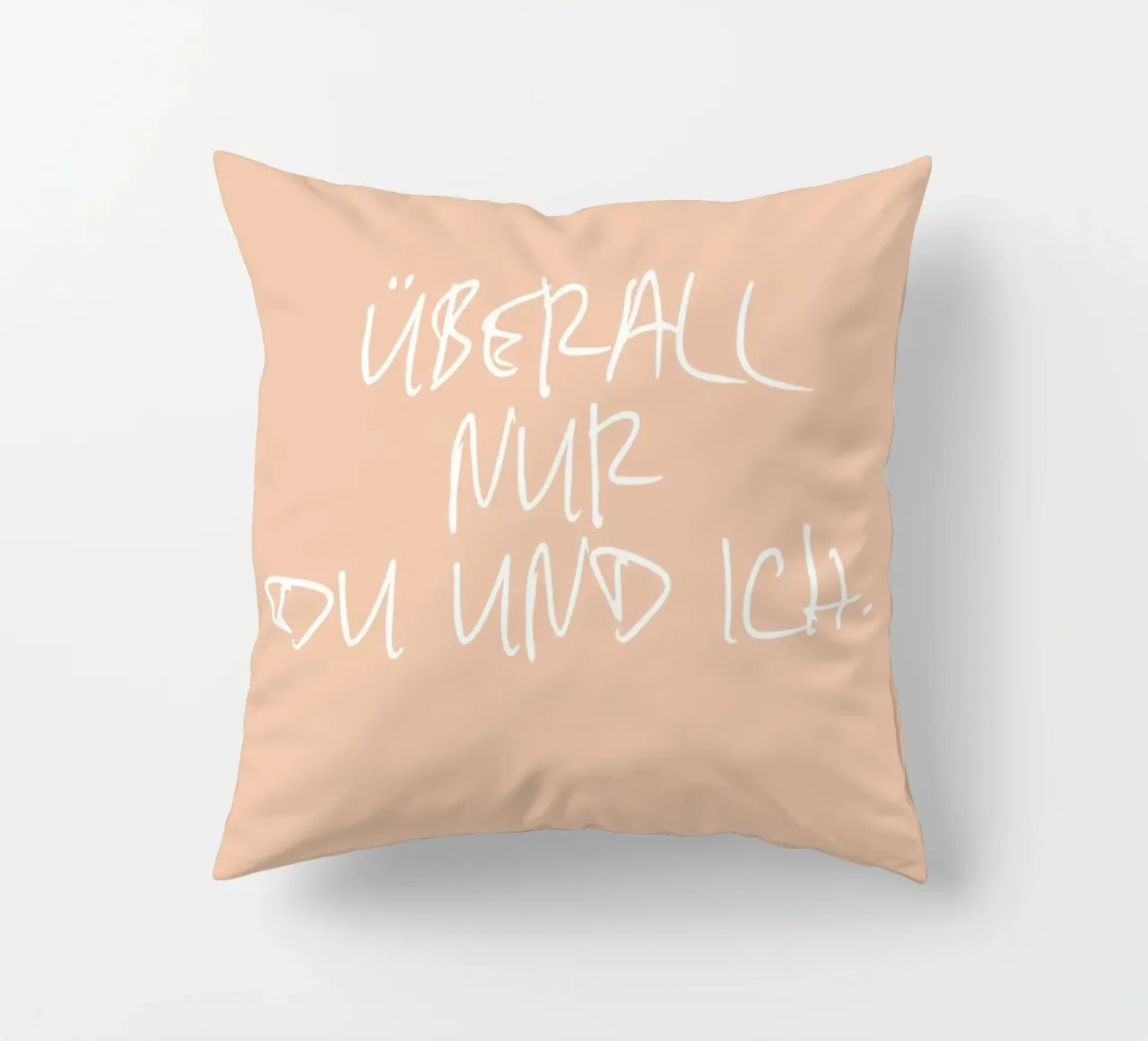 Überall nur du und ich. decorative cushion by FRICKE DESIGN