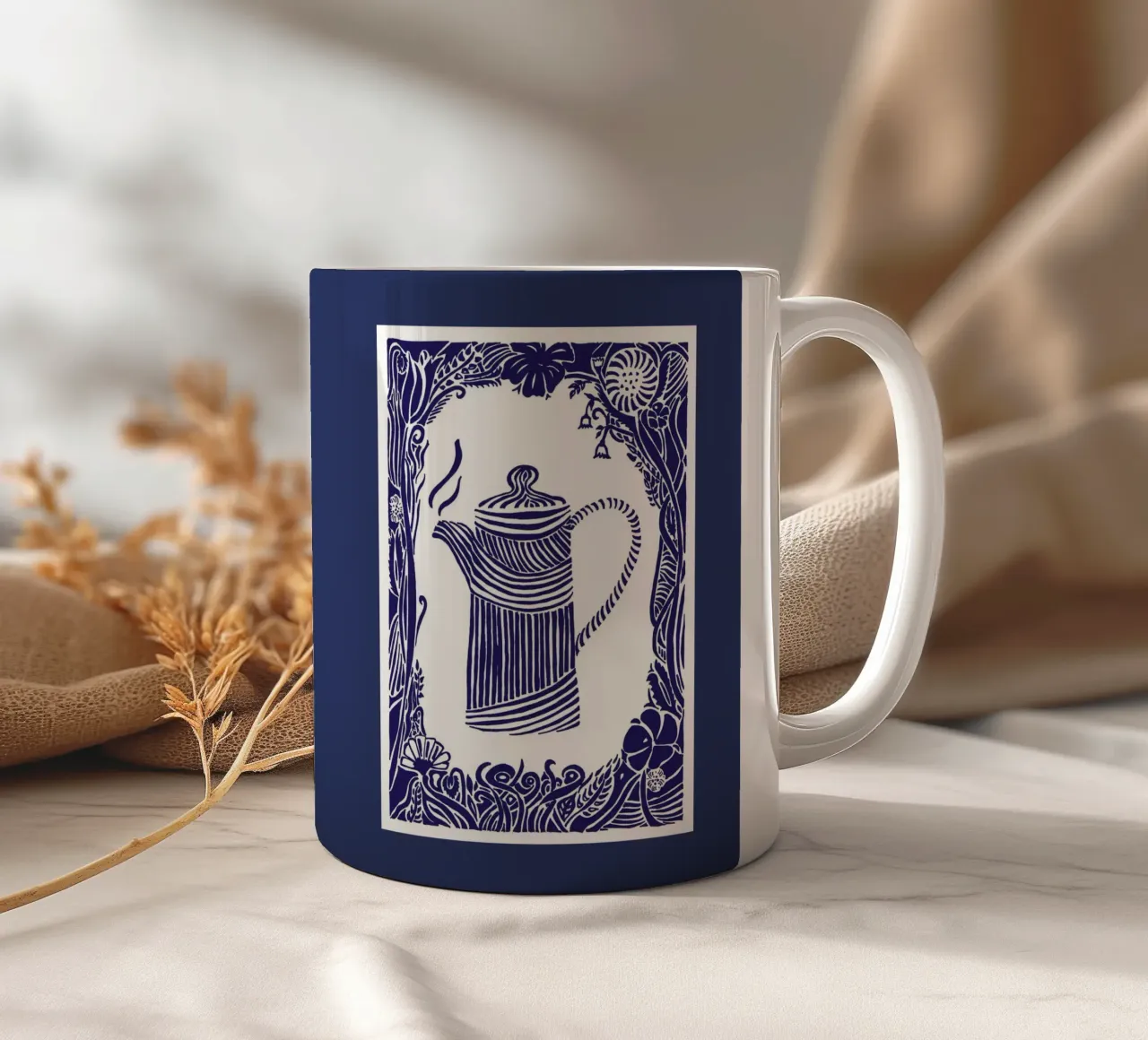 Theepot in silhouet look donkerblauw op wit keramische mok van PaperLine Art