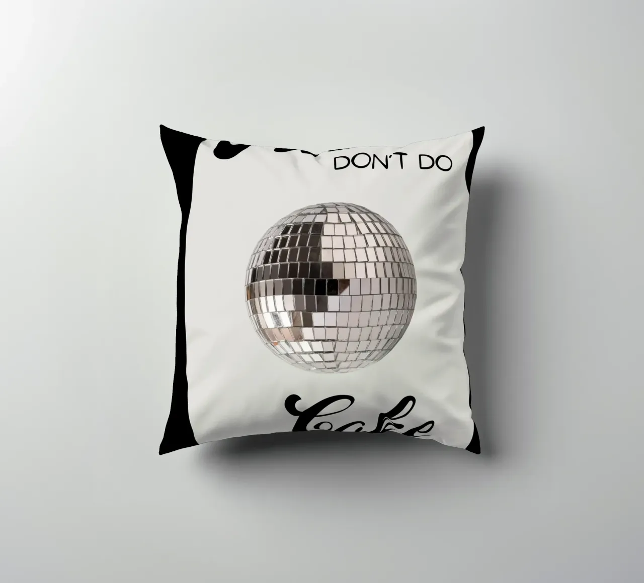 Cartello per il bagno con palla da discoteca "Please Don't Do Coke" (Per favore, non fare uso di Coca-Cola) cuscino da NorwesClub