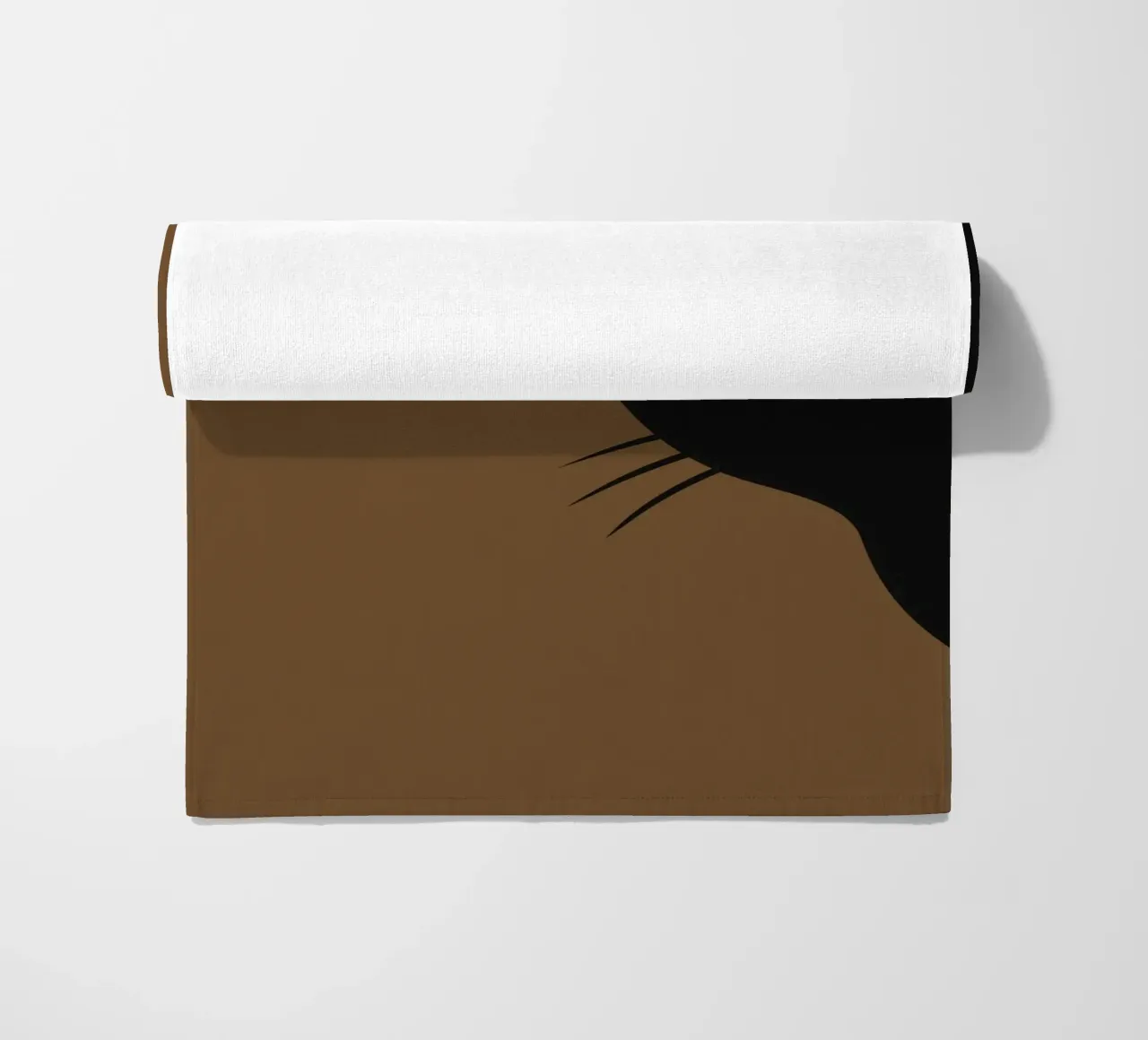 Curious Black Cat - Minimalist Peek-a-Boo Print (Chat noir curieux) serviette de plage de NorwesClub