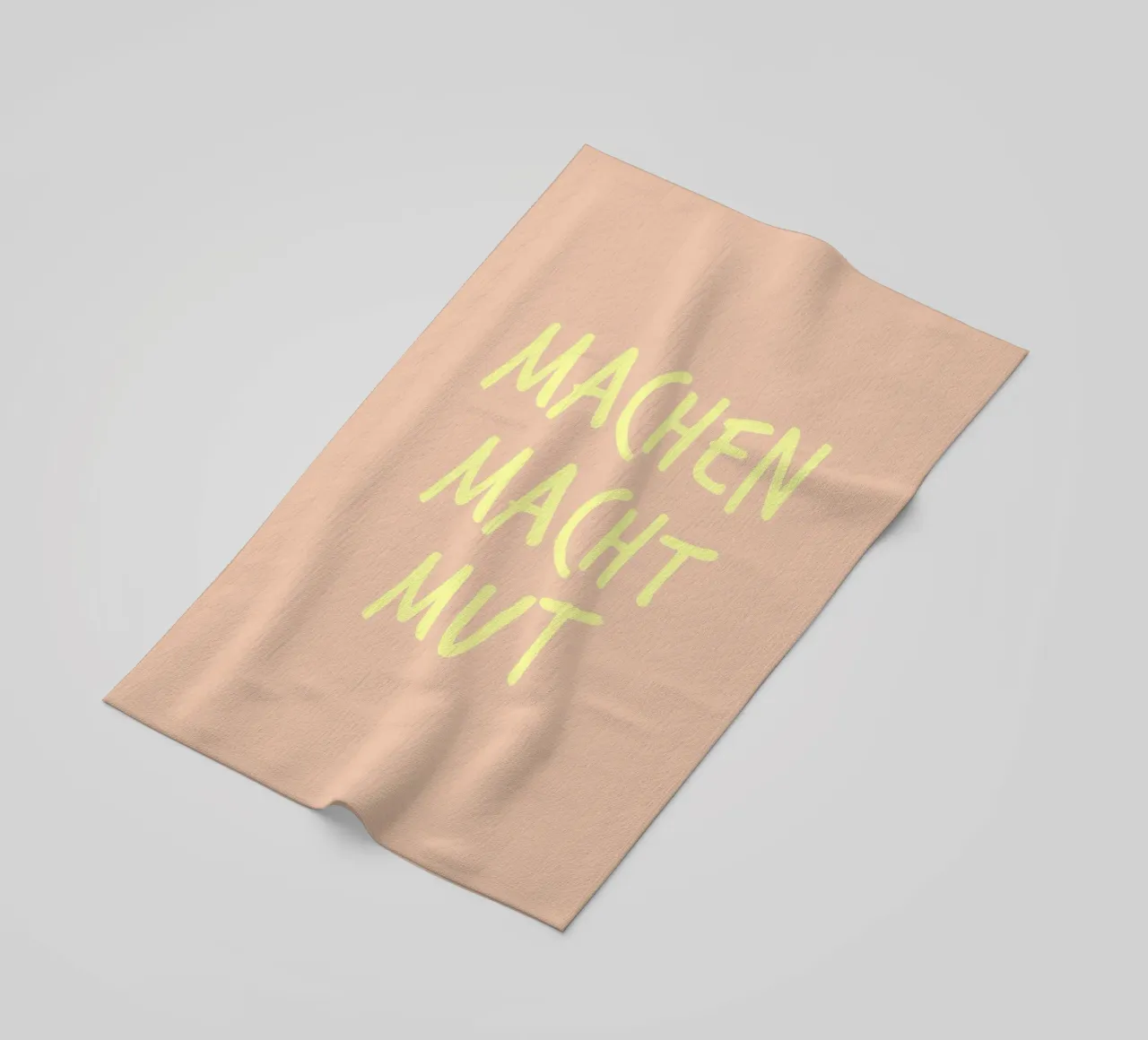 Machen macht Mut. beach towel by FRICKE DESIGN