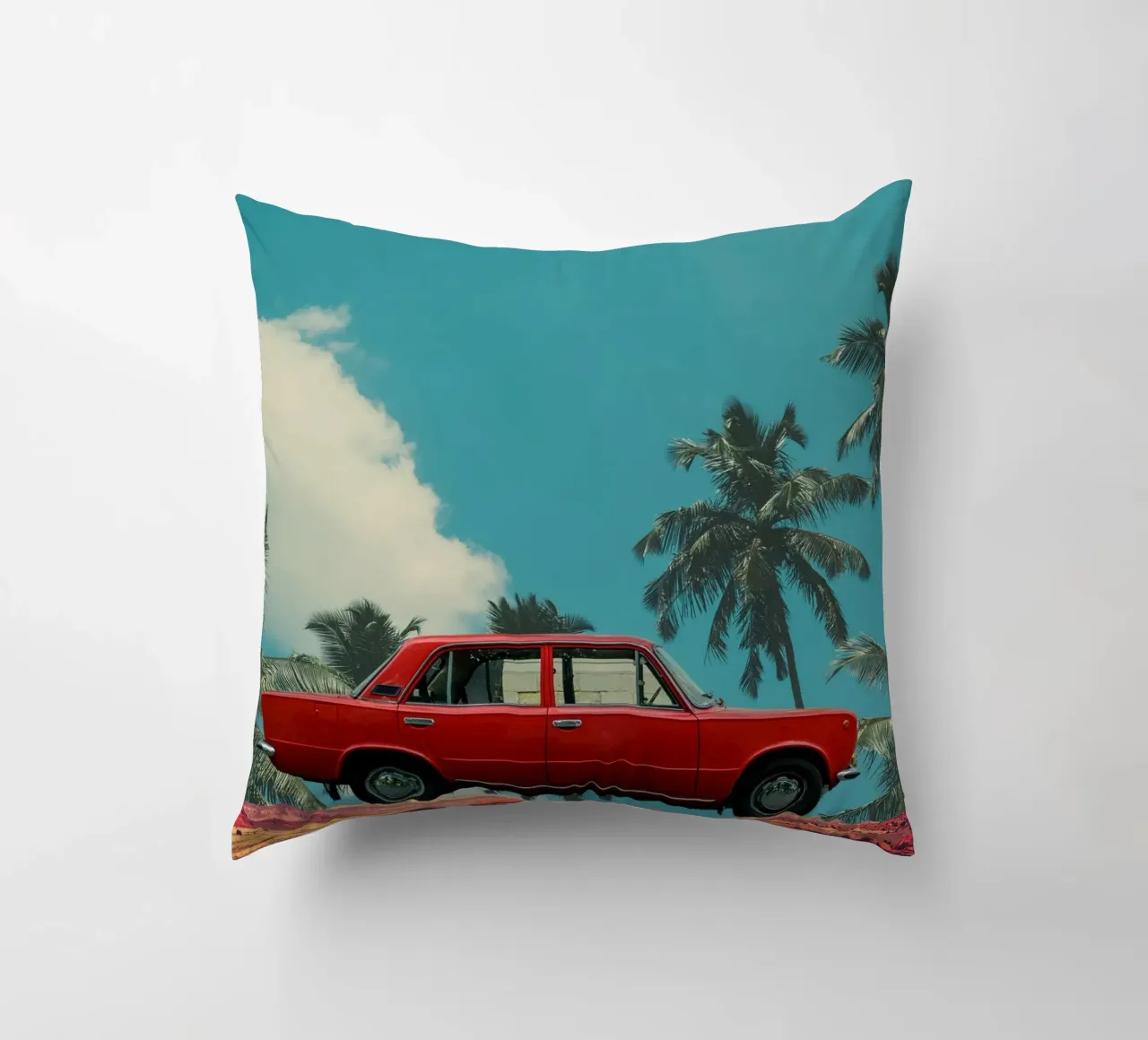 Viaggio tropicale in auto rossa cuscino da Berwies Artwork