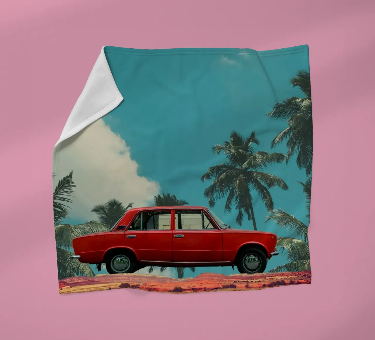 Viaggio tropicale in auto rossa coperta in pile da Berwies Artwork