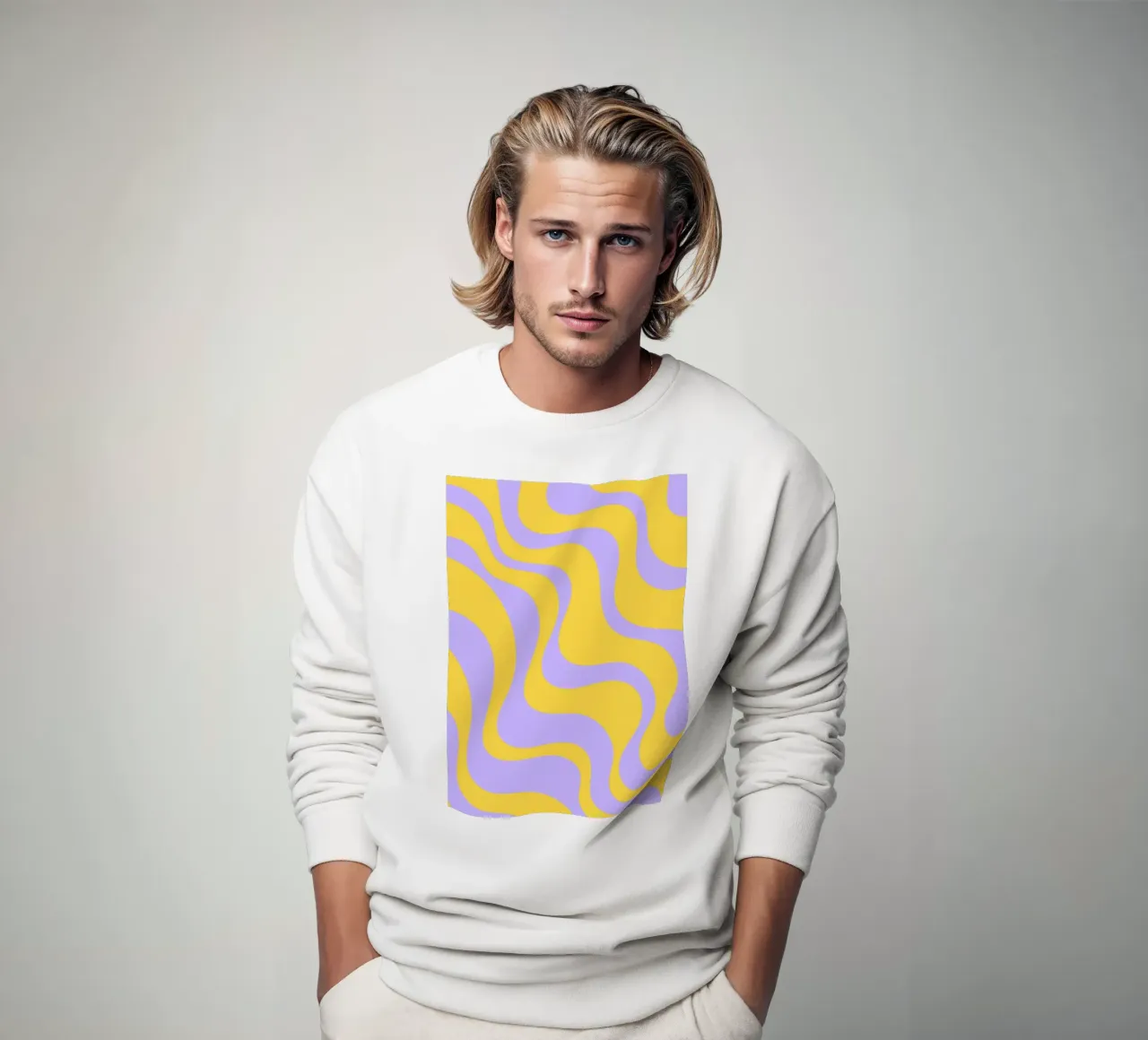 Groovy Retro Abstract Pattern in Yellow and Lavender (Motif abstrait rétro groovy en jaune et lavande) sweat de The Art Club