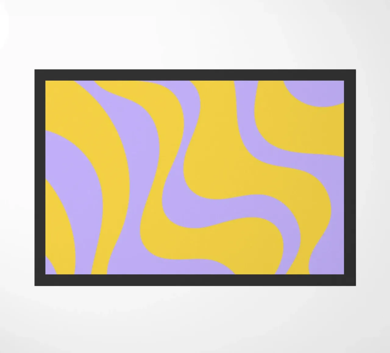 Groovy Retro Abstract Pattern in Yellow and Lavender (Motif abstrait rétro groovy en jaune et lavande) paillasson de The Art Club