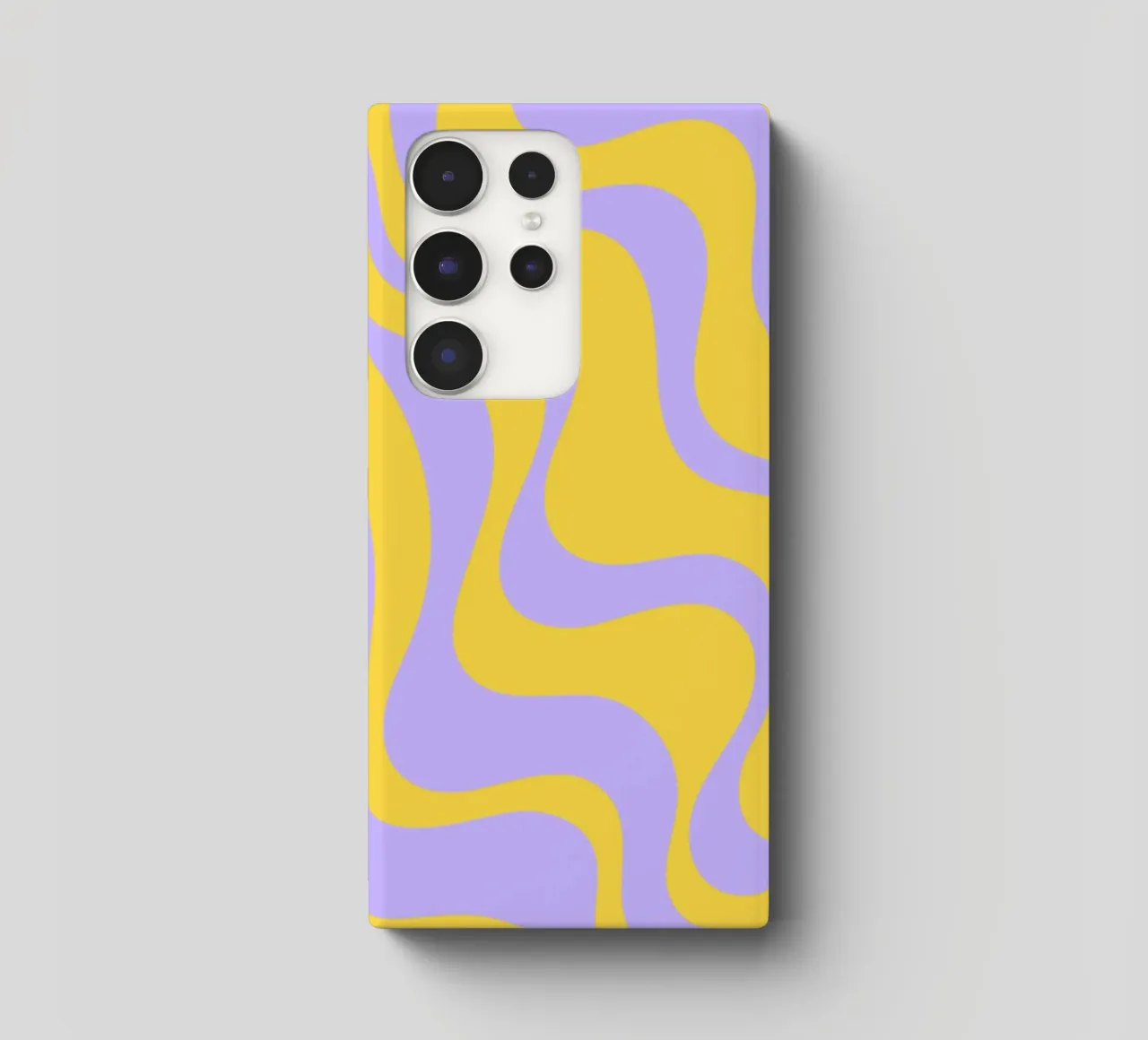 Groovy Retro Abstract Pattern in Yellow and Lavender (Motif abstrait rétro groovy en jaune et lavande) coque samsung de The Art Club