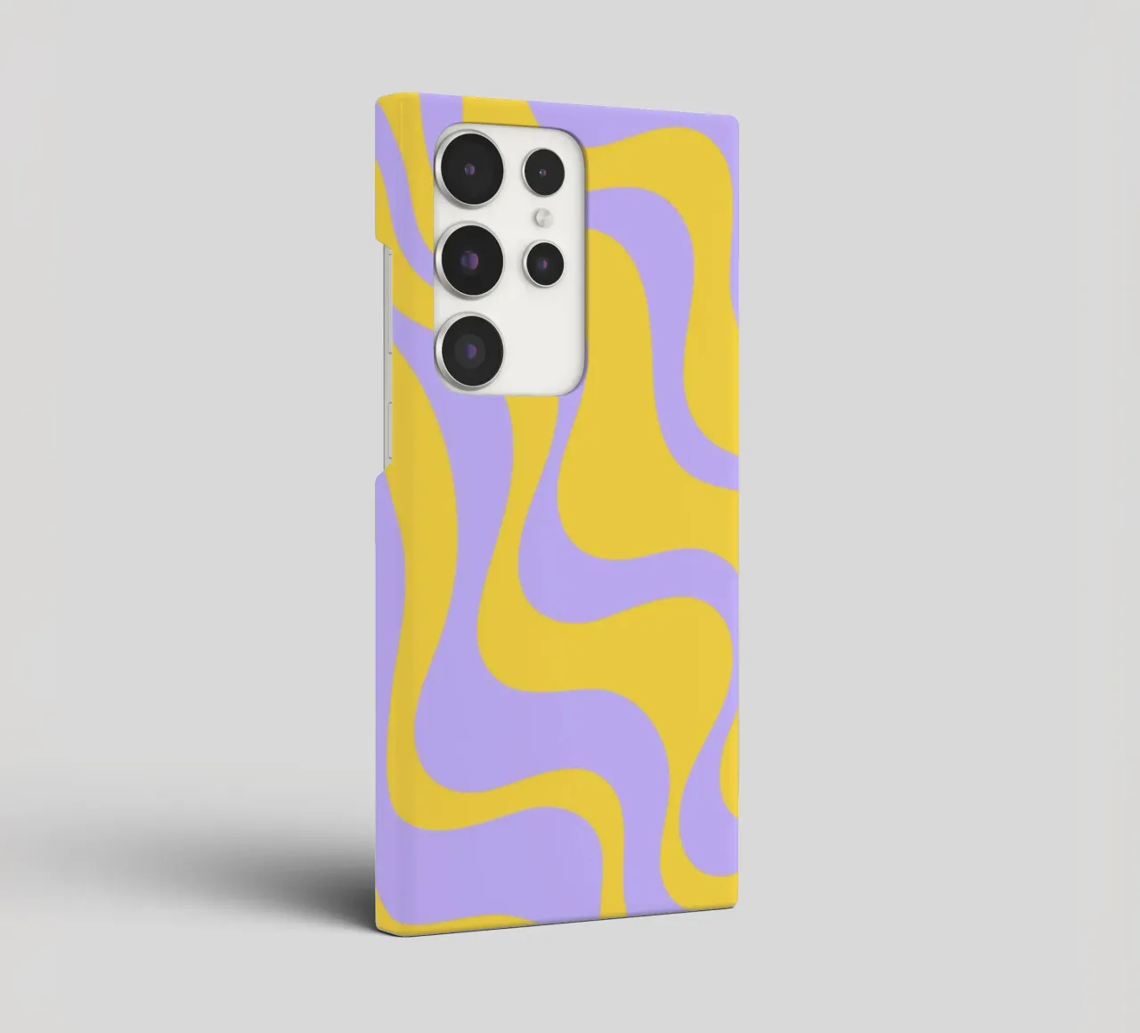 Groovy Retro Abstract Pattern in Yellow and Lavender (Motif abstrait rétro groovy en jaune et lavande) coque samsung de The Art Club