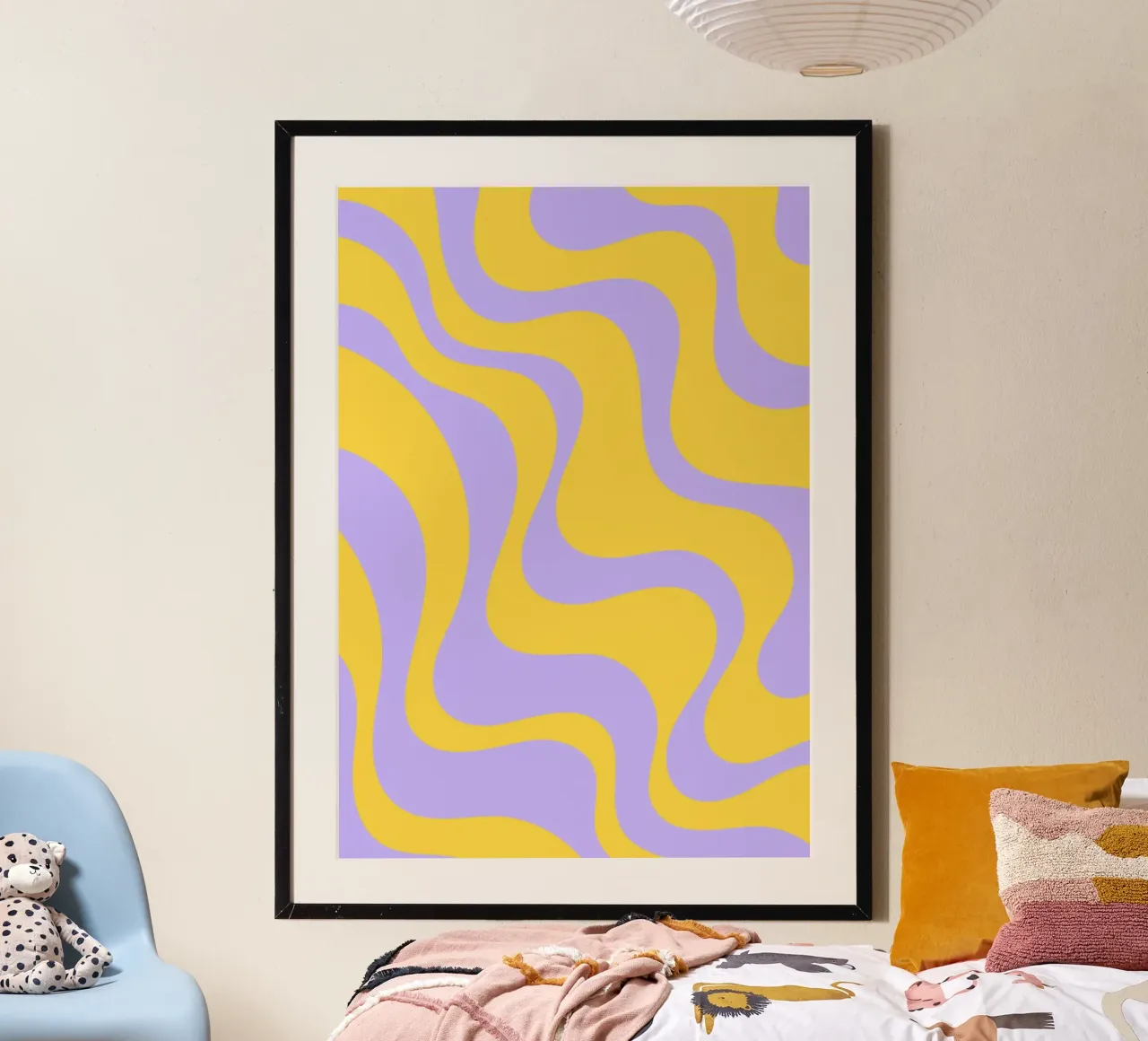Groovy Retro Abstract Pattern in Yellow and Lavender (Motif abstrait rétro groovy en jaune et lavande) poster de The Art Club
