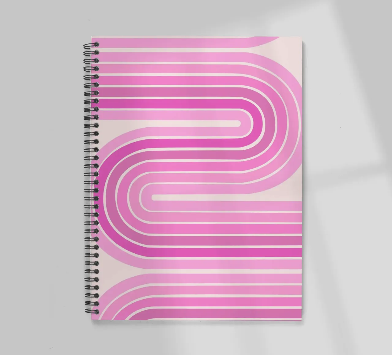 Design retrò a linee curve diario ad anelli da The Art Club