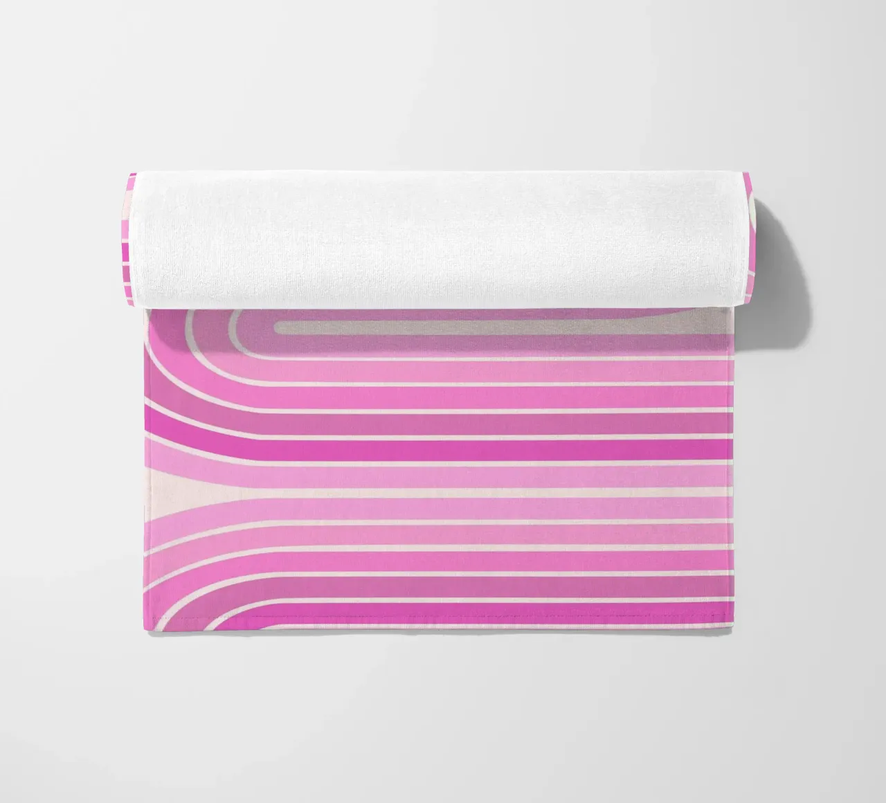 Design retrò a linee curve telo mare da The Art Club