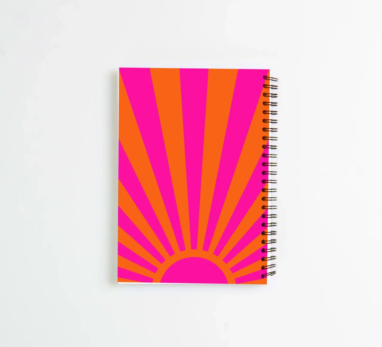 Audace design retrò dell'alba in rosa caldo e arancione diario ad anelli da The Art Club