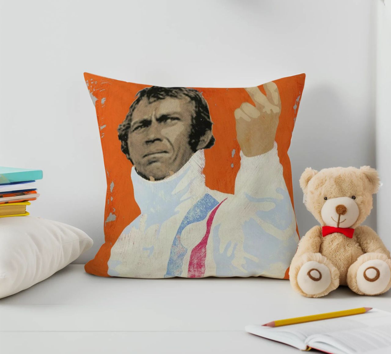 Steve McQueen cuscino da Andy Bridge