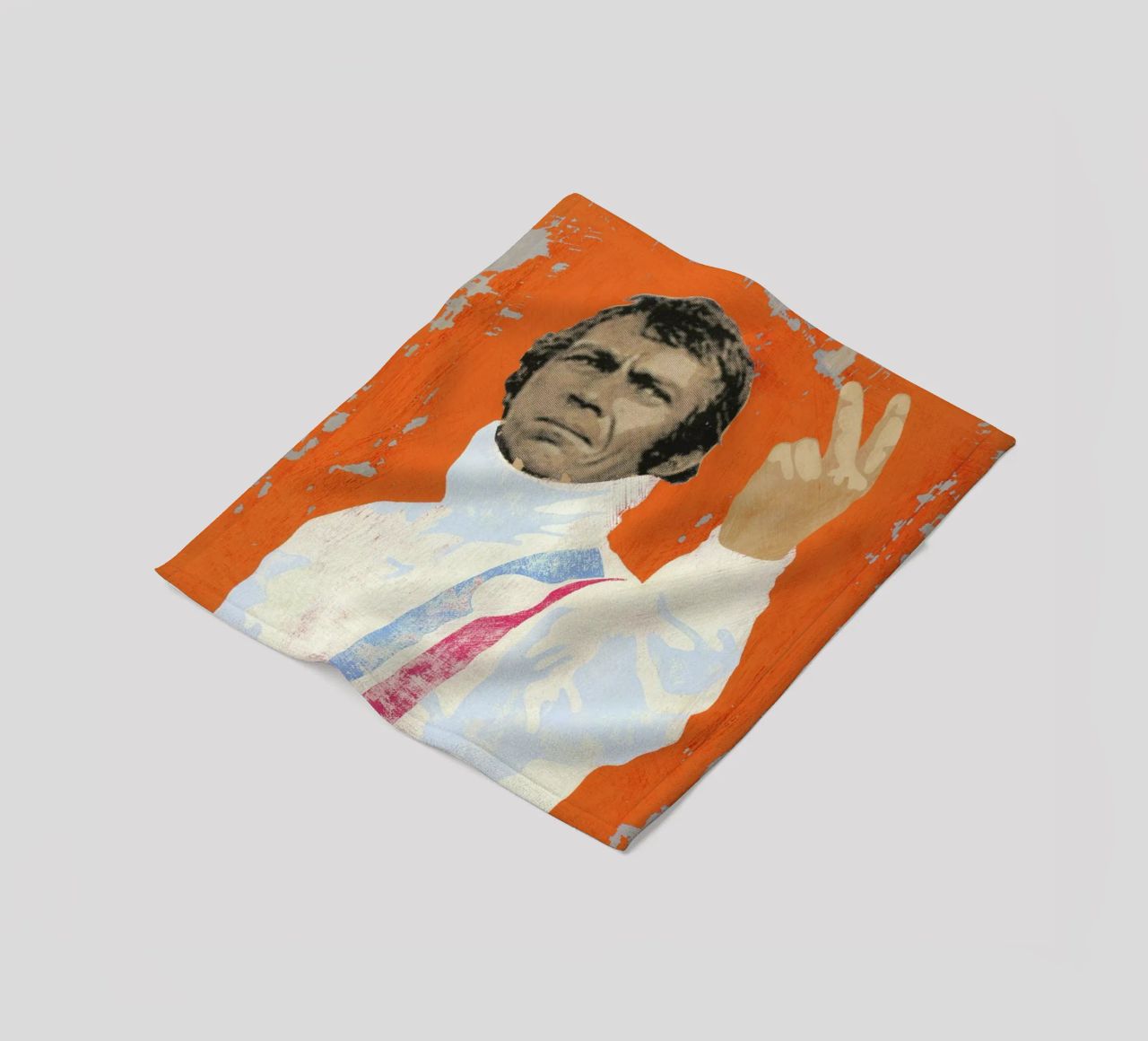 Steve McQueen coperta in pile da Andy Bridge