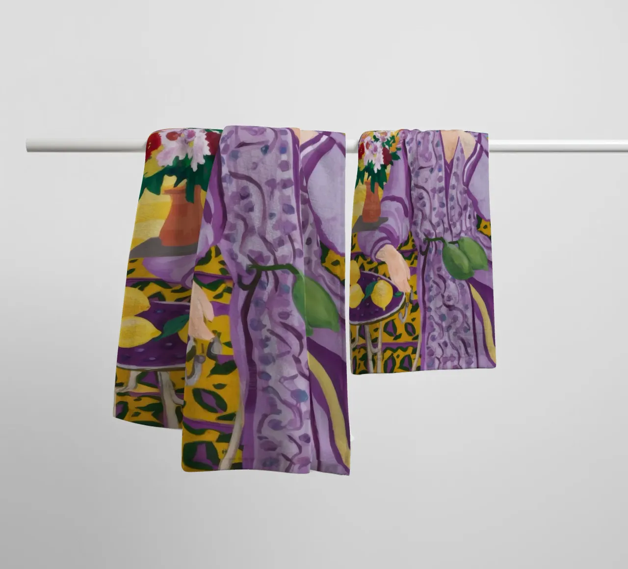 Fanciulla del raccolto abbondante asciugamano da bagno da Flock Reverie