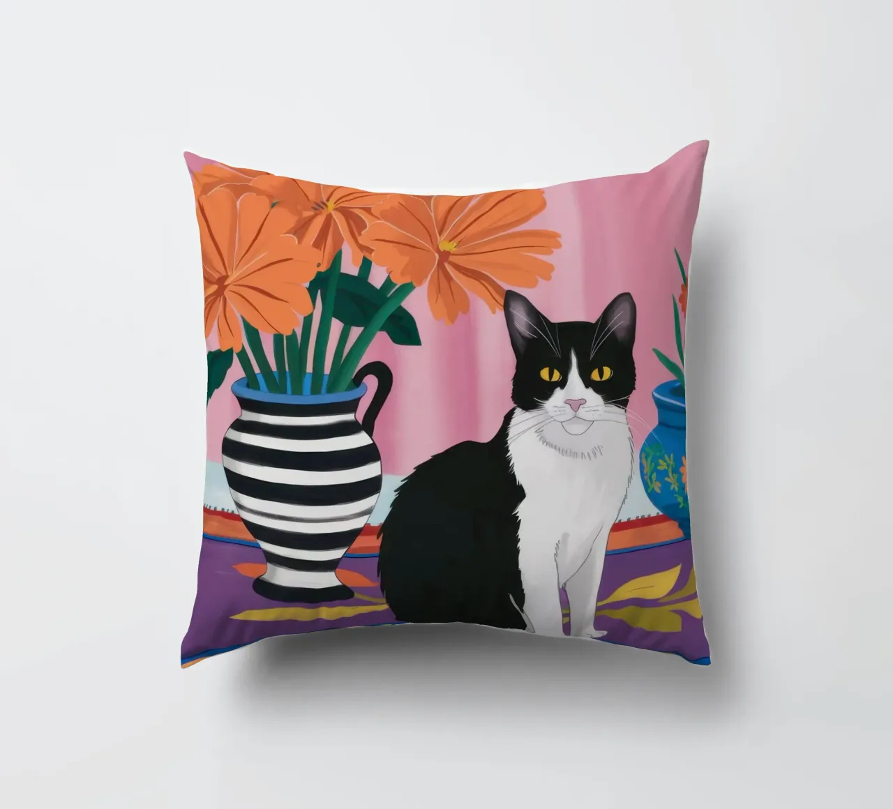 Gatto su un vaso a righe cuscino da Veil Maya