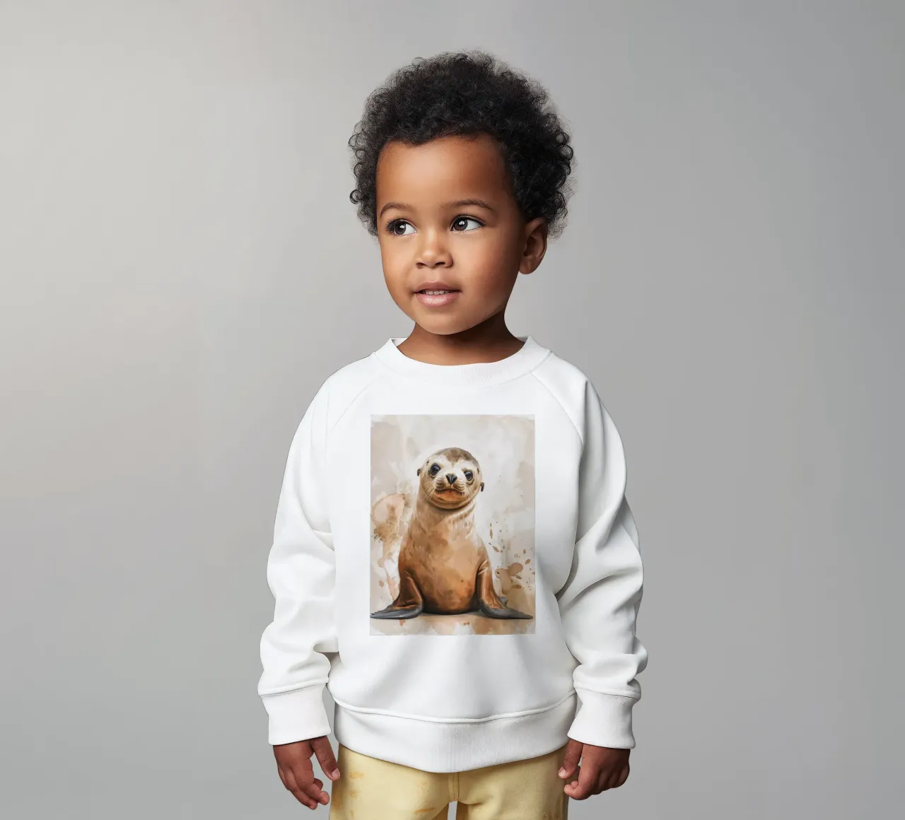 Mignon bébé phoque se reposant sur un rivage sablonneux avec une douce aquarelle sweat pour bébé de DesignDoodle