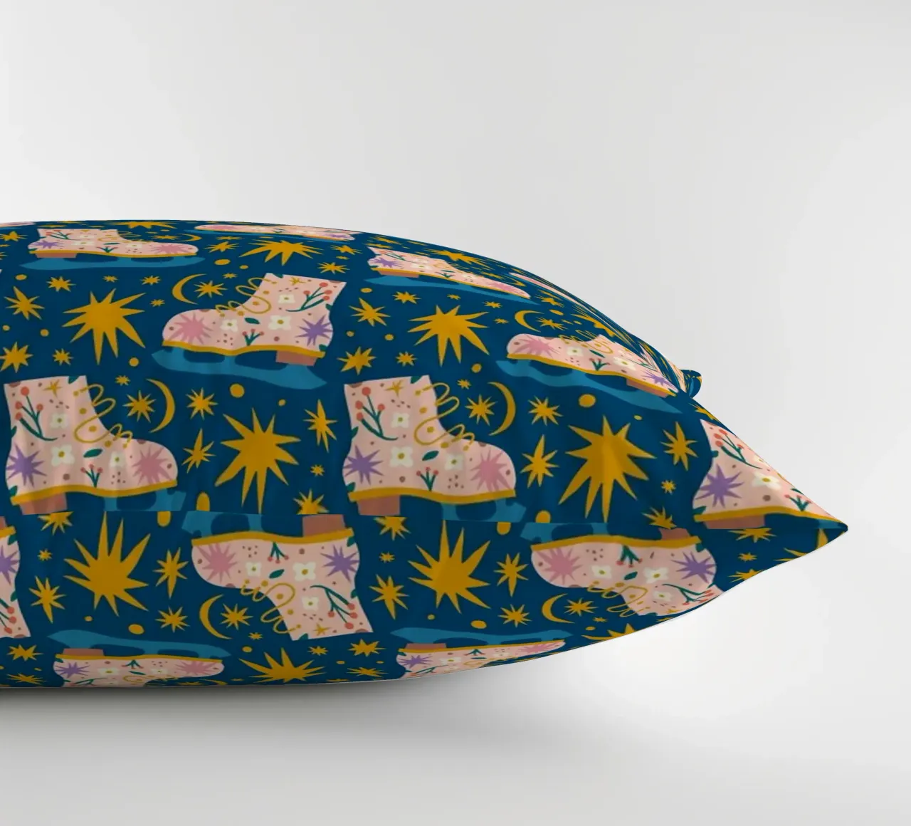 Christmas Pattern No 18 cuscino da treechild