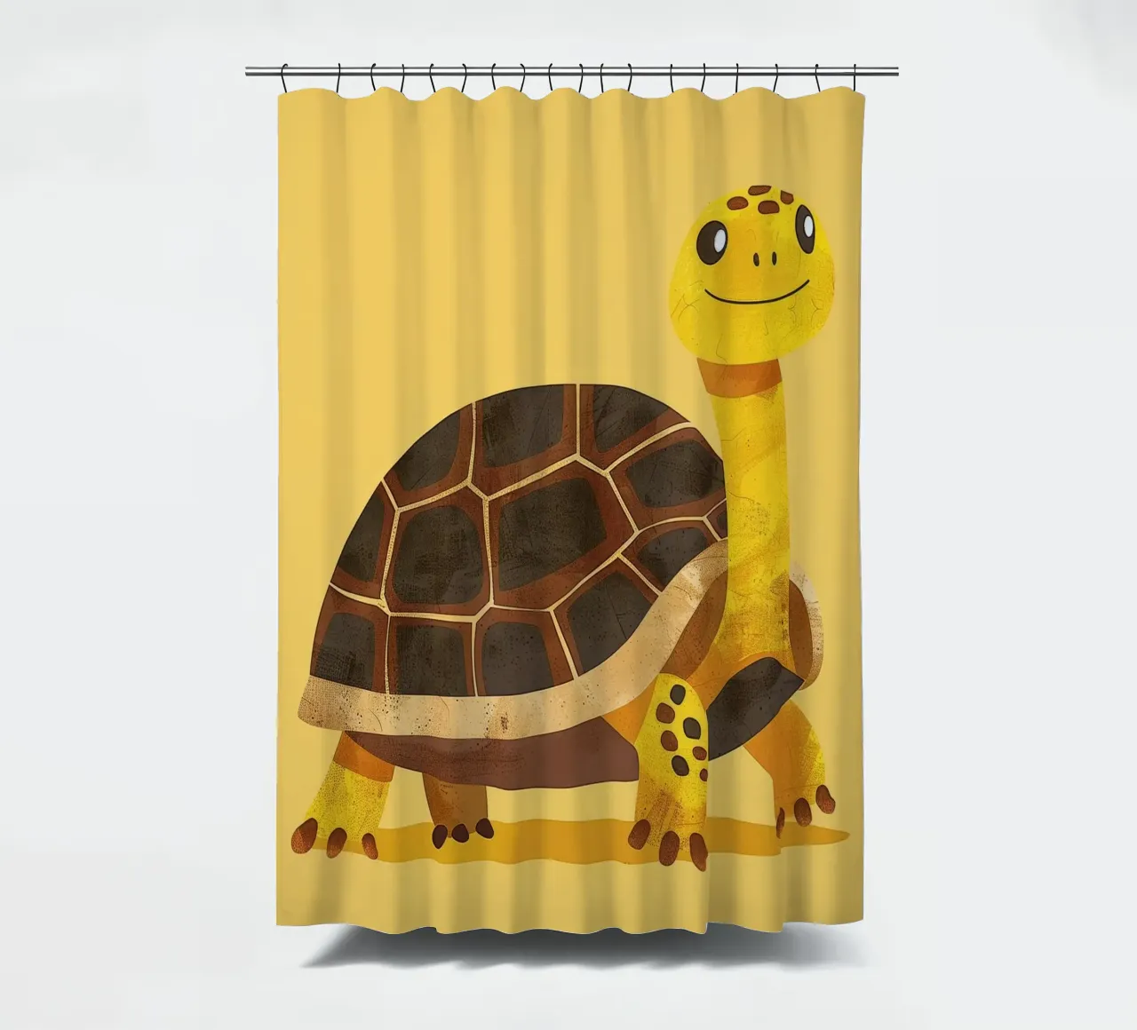 Tortue à l'expression joyeuse sur un tableau jaune vif rideau de douche de DesignDoodle