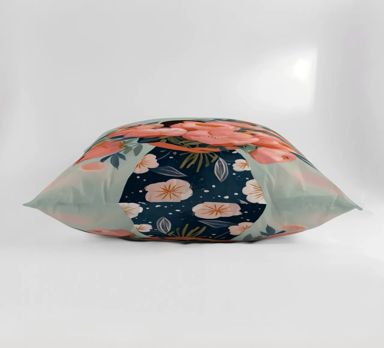 She Carried More Than the World Could Name cuscino da Clara August