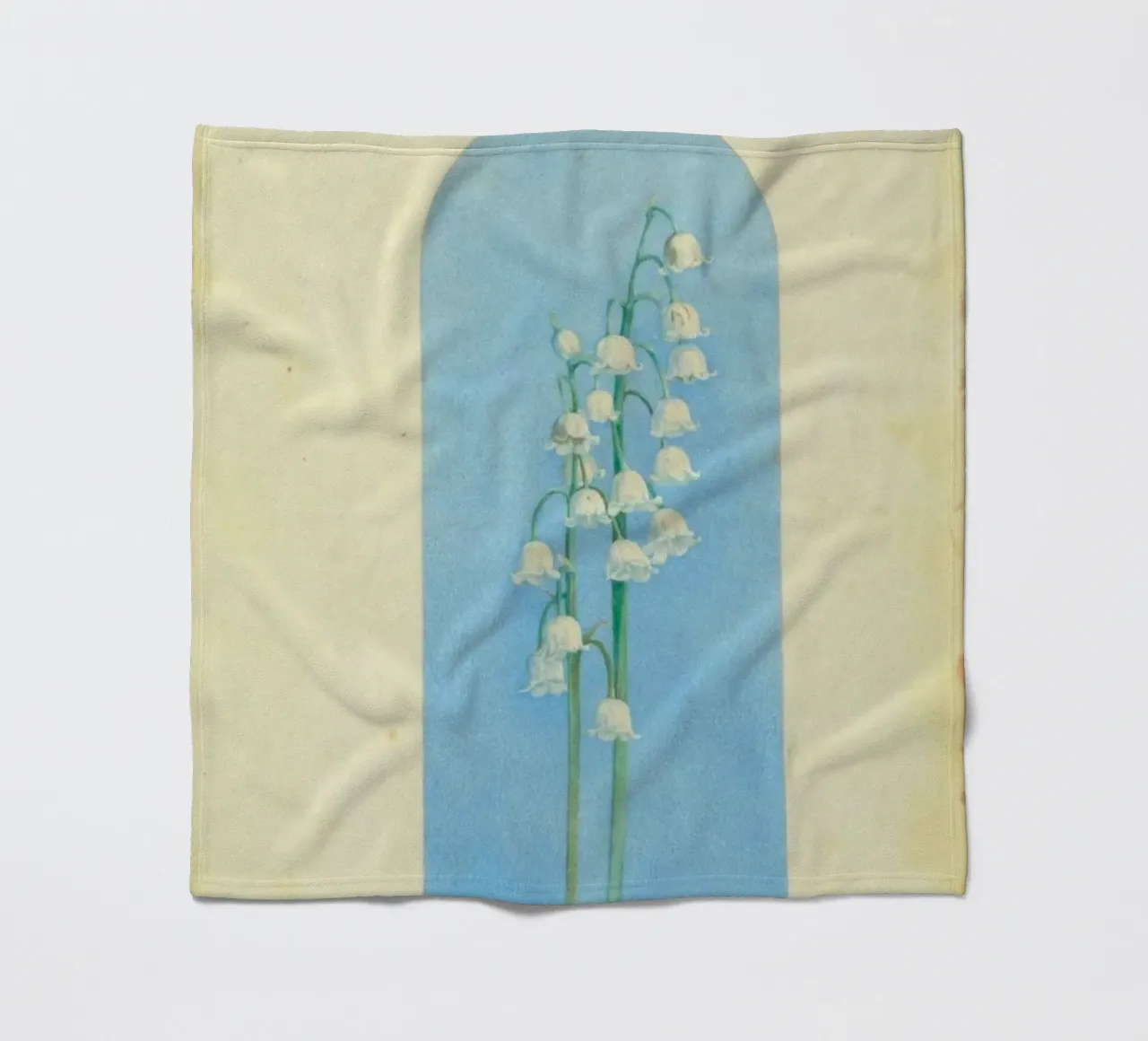 lily of the valley coperta in pile da Histrol