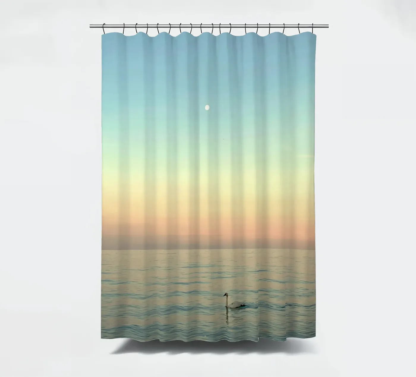 reflection serenity Duschvorhang von prindy
