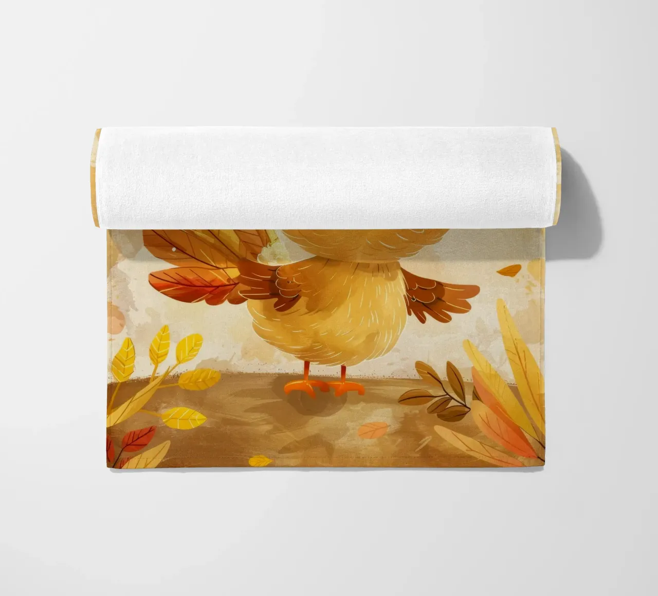 Uccello carino dei cartoni animati con foglie autunnali in una foresta stravagante telo mare da DesignDoodle
