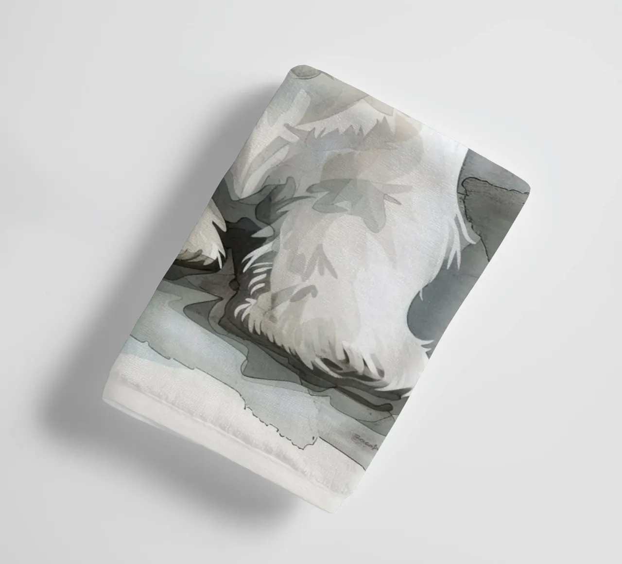 Mignon chiot blanc couché sur une surface douce et détendue serviette de bain de DesignDoodle