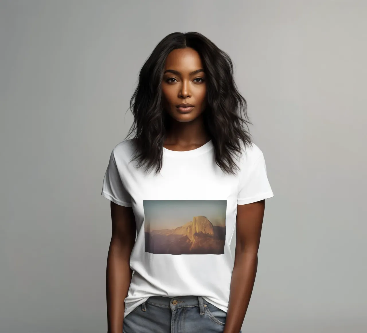 Half Dome IV Frauen T-Shirt von thetraveller