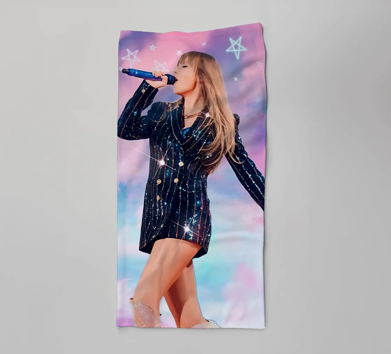 Taylor Swift Singing asciugamano da bagno da Musdadad Shop