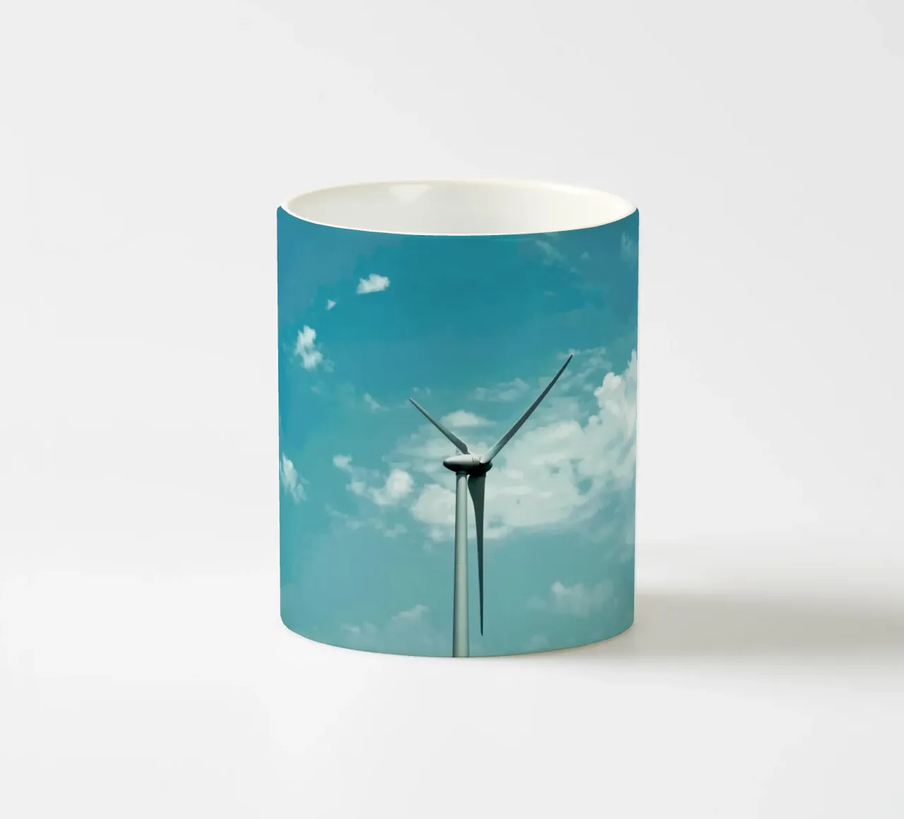 Seguire la corrente tazza in ceramica da KISSA STUDIO