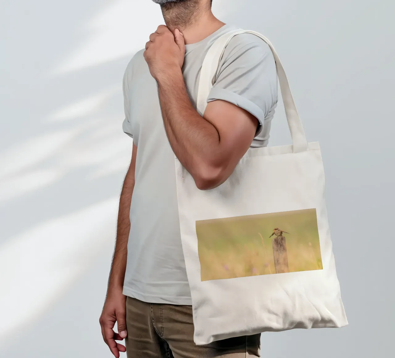palo di recinzione per uccelli borsa in juta da Earthly Visions