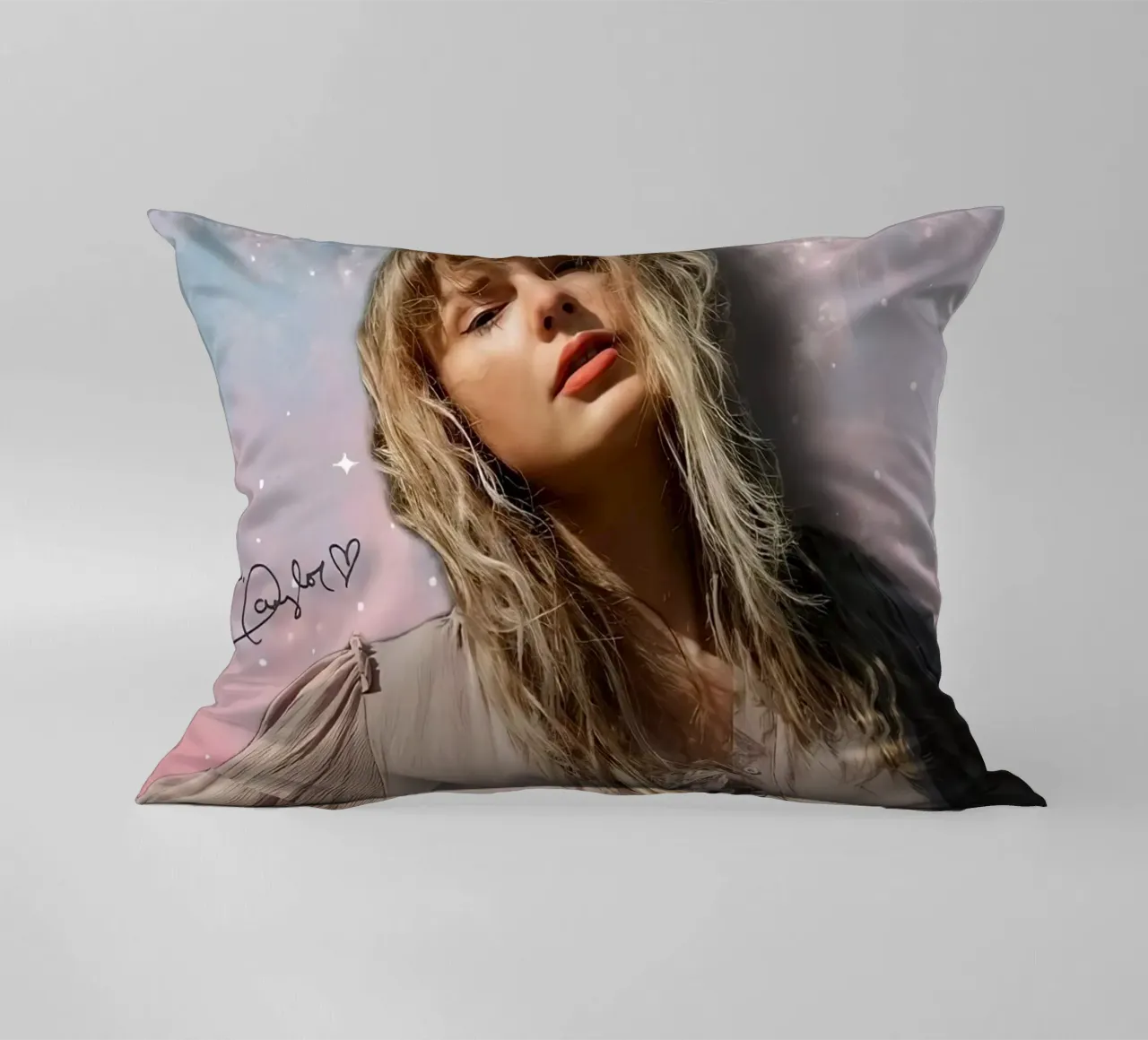 Taylor Swift cuscino da Musdadad Shop