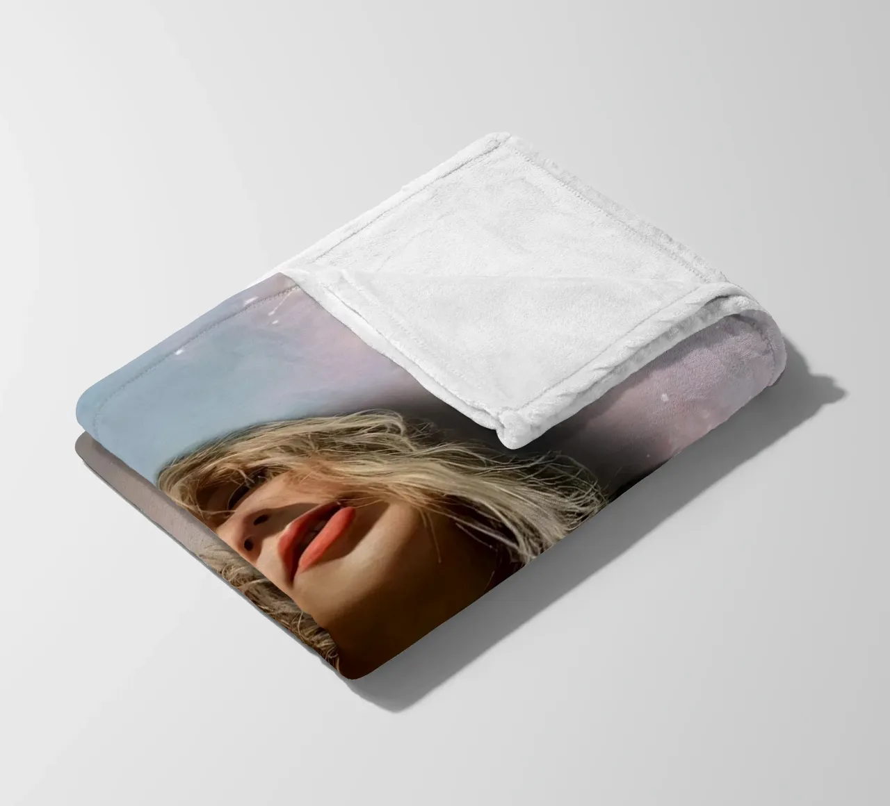 Taylor Swift coperta in pile da Musdadad Shop