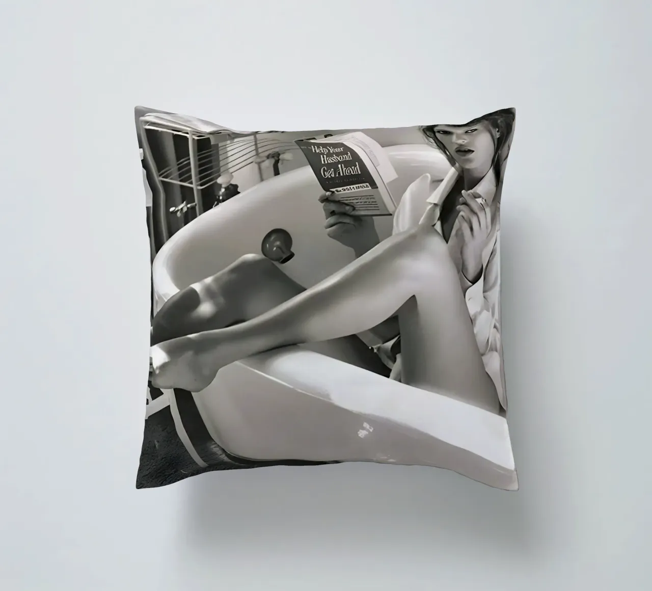 Kate Moss si diverte in bagno cuscino da Mr.Alexandershop