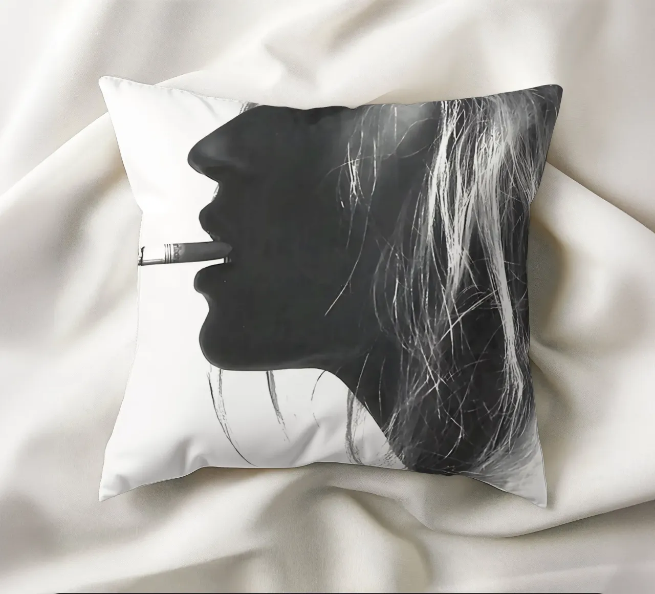 Kate Moss che fuma cuscino da Mr.Alexandershop