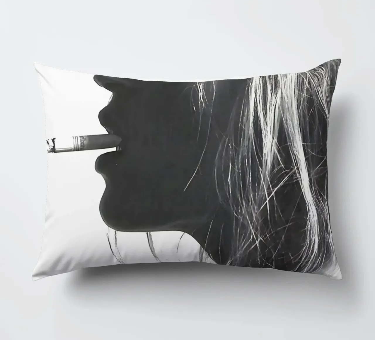Kate Moss che fuma cuscino da Mr.Alexandershop