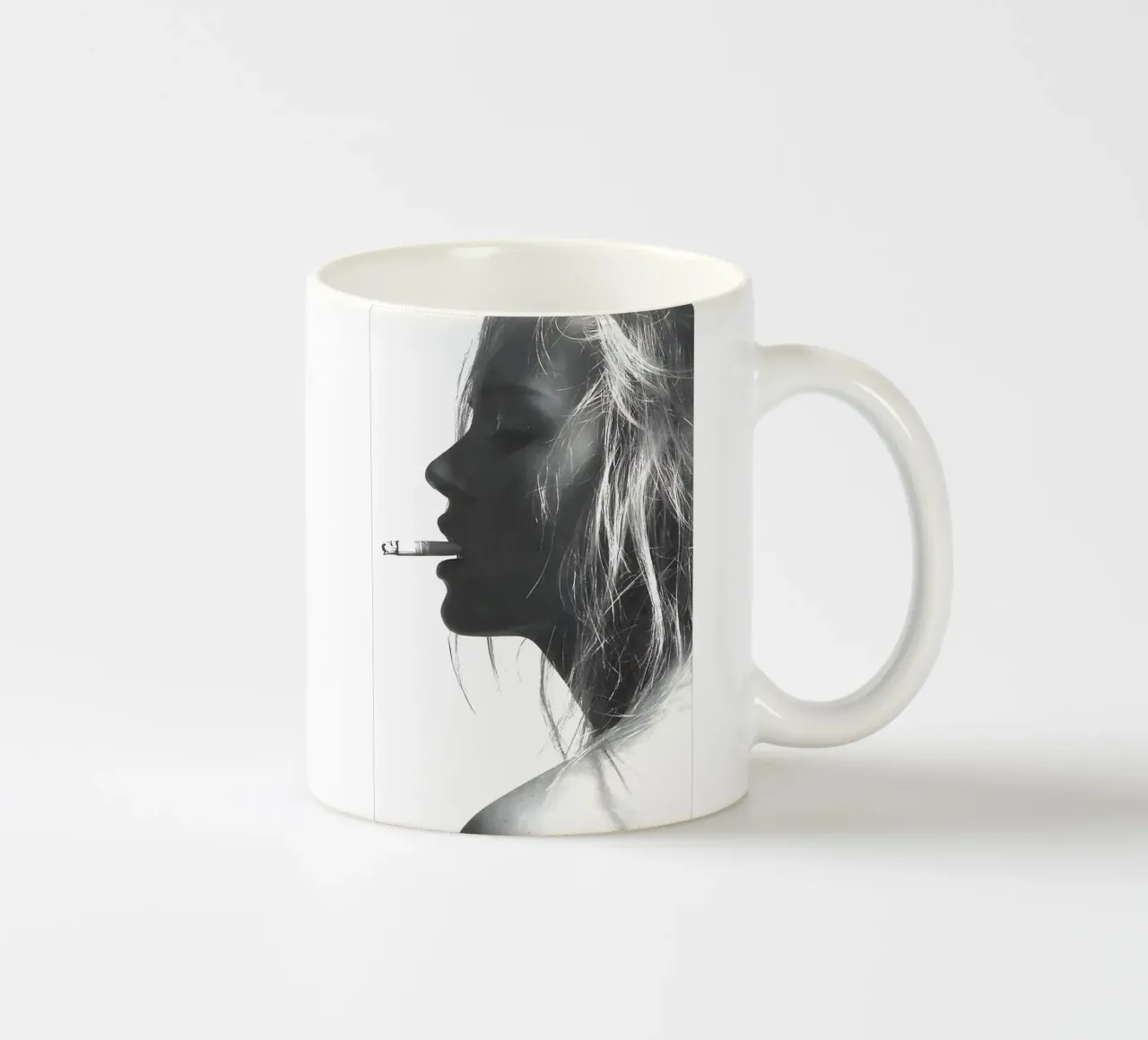 Kate Moss che fuma tazza in ceramica da Mr.Alexandershop