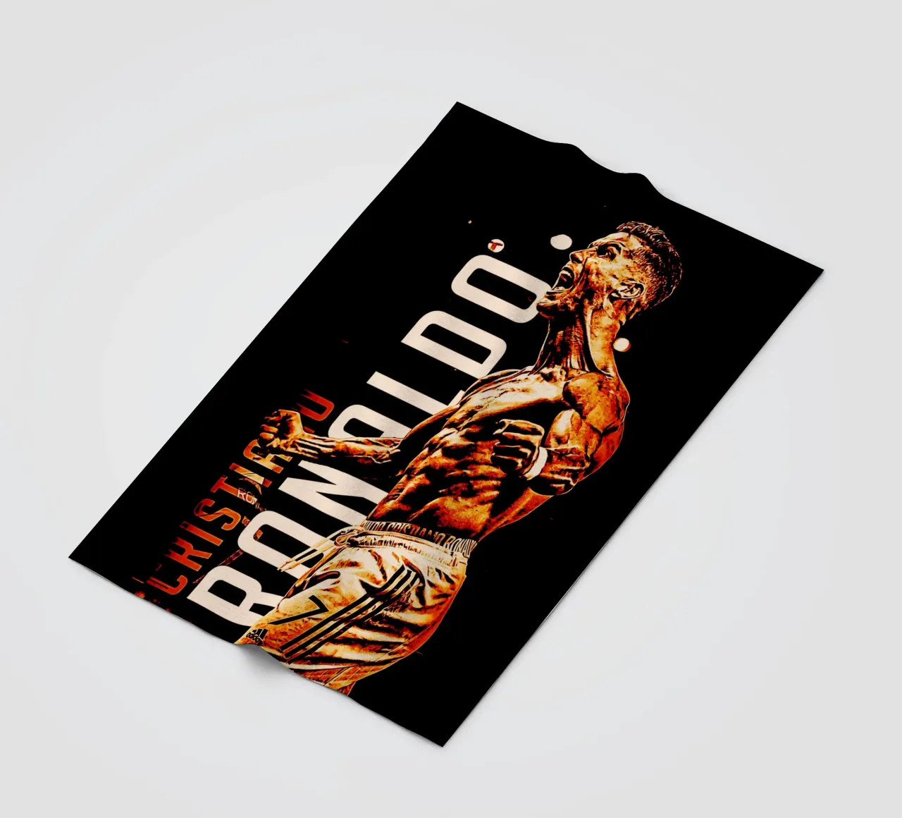 Cristiano Ronaldo coperta in pile da ontoseno