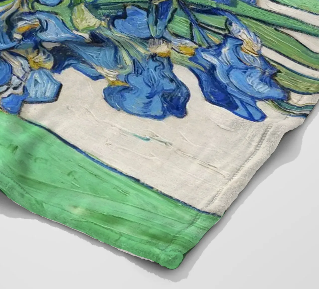 Vincent van Gogh - Irissen (1890) fleecedeken van Classic Art Prints