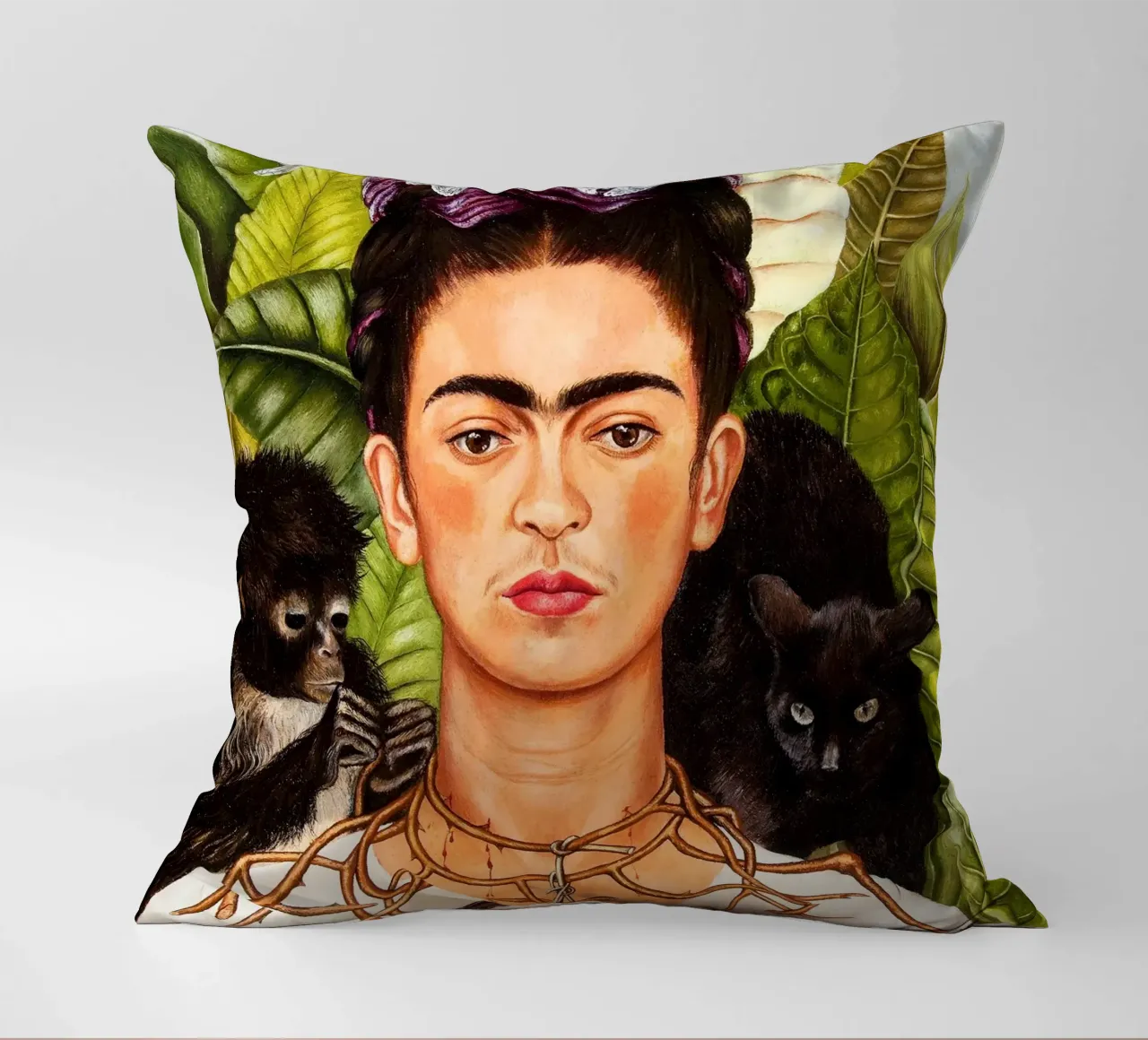 Frida Kahlo Autoritratto con collana di spine e colibrì cuscino da Classic Art Prints