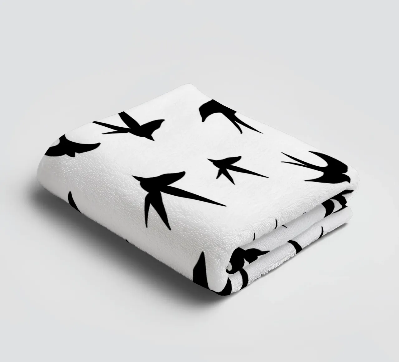 Zwaluwen vogels zwart silhouet op witte achtergrond badhanddoek van gulsengunel