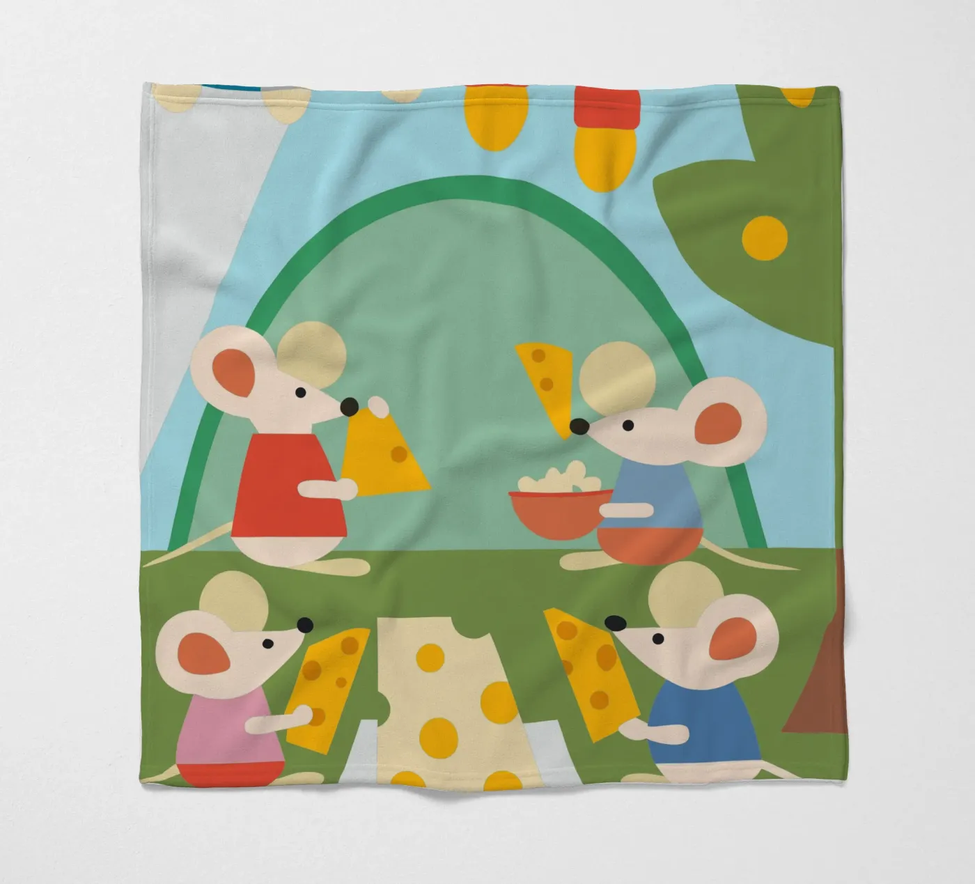 La souris mange du fromage plaid polaire de CUTE ANIMALS
